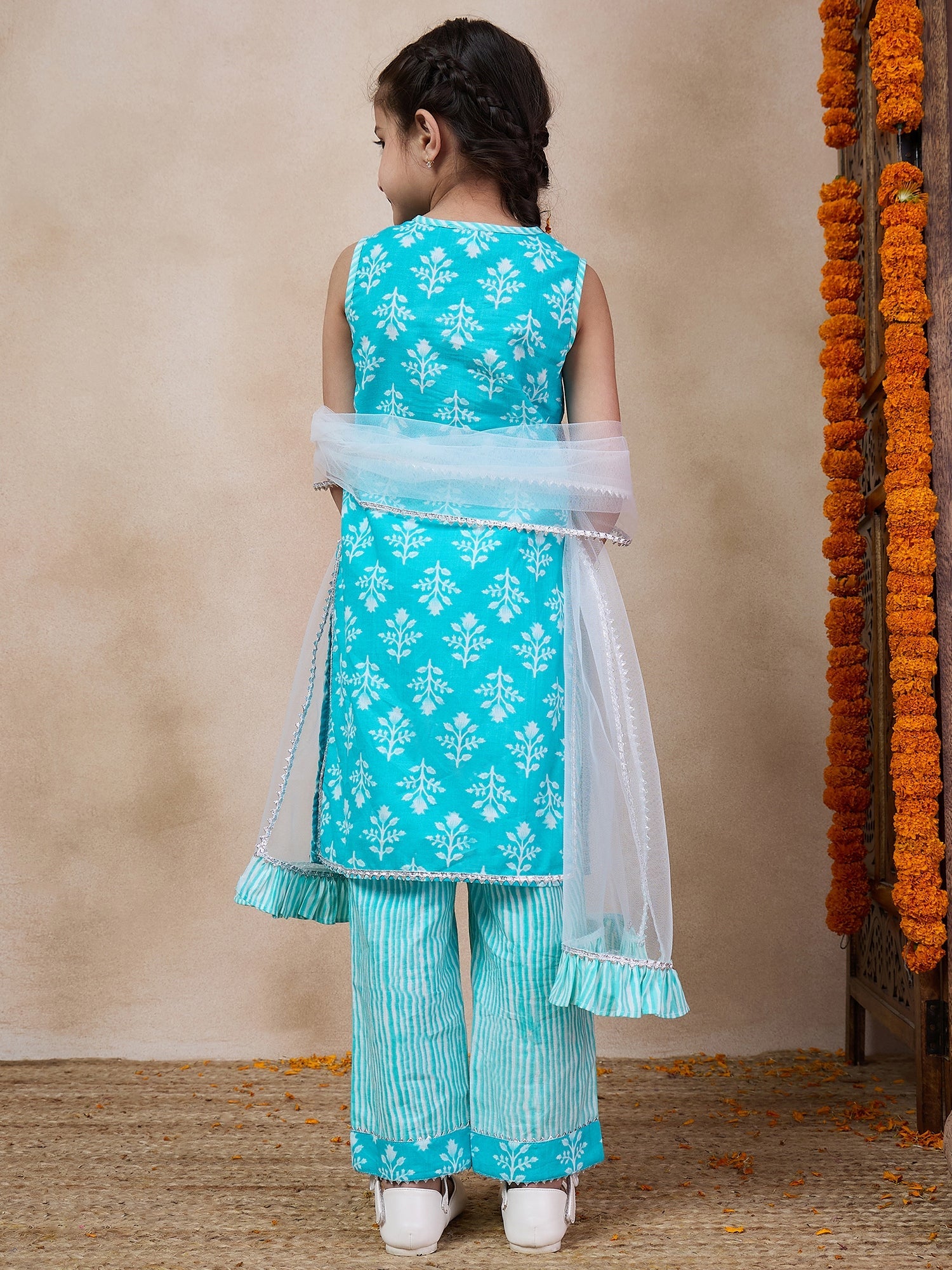 NOZ2TOZ - Made In INDIA.