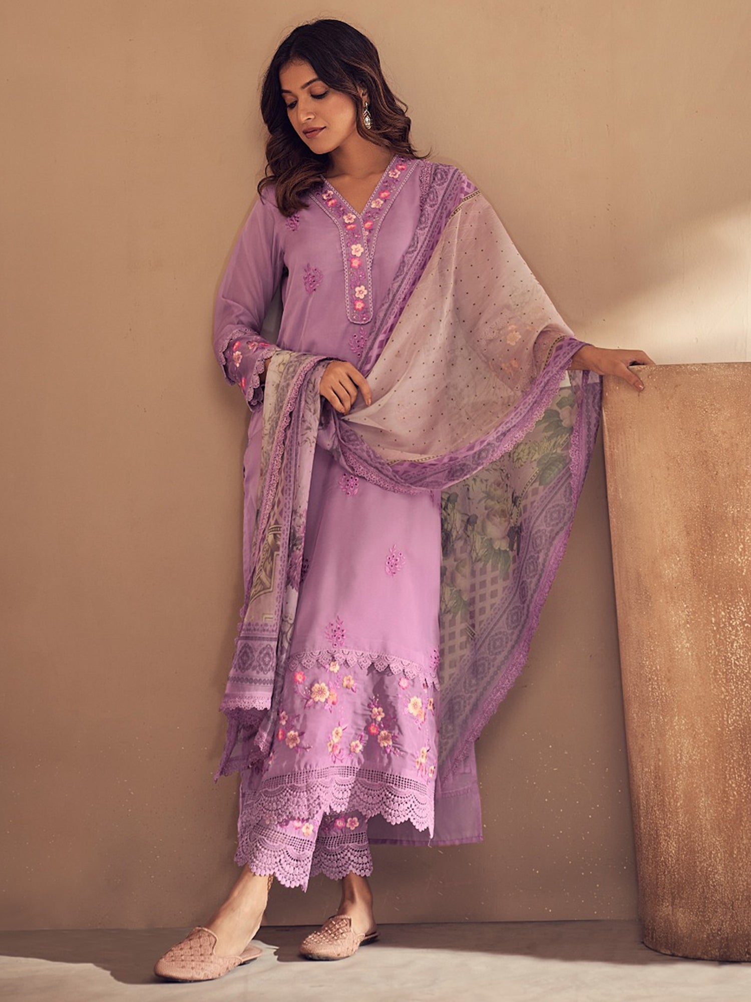 Women Lavender Embroidered Straight Kurta Trousers With Dupatta set