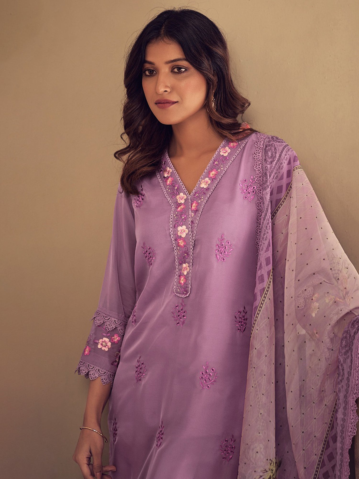 Women Lavender Embroidered Straight Kurta Trousers With Dupatta set