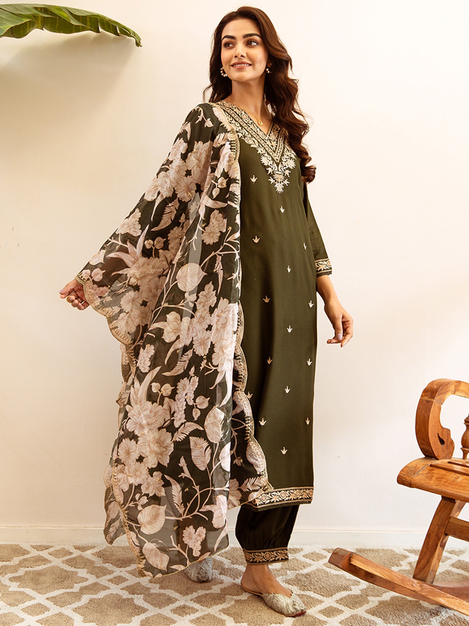 Women Green Embroidered Straight Kurta Salwar With Dupatta set