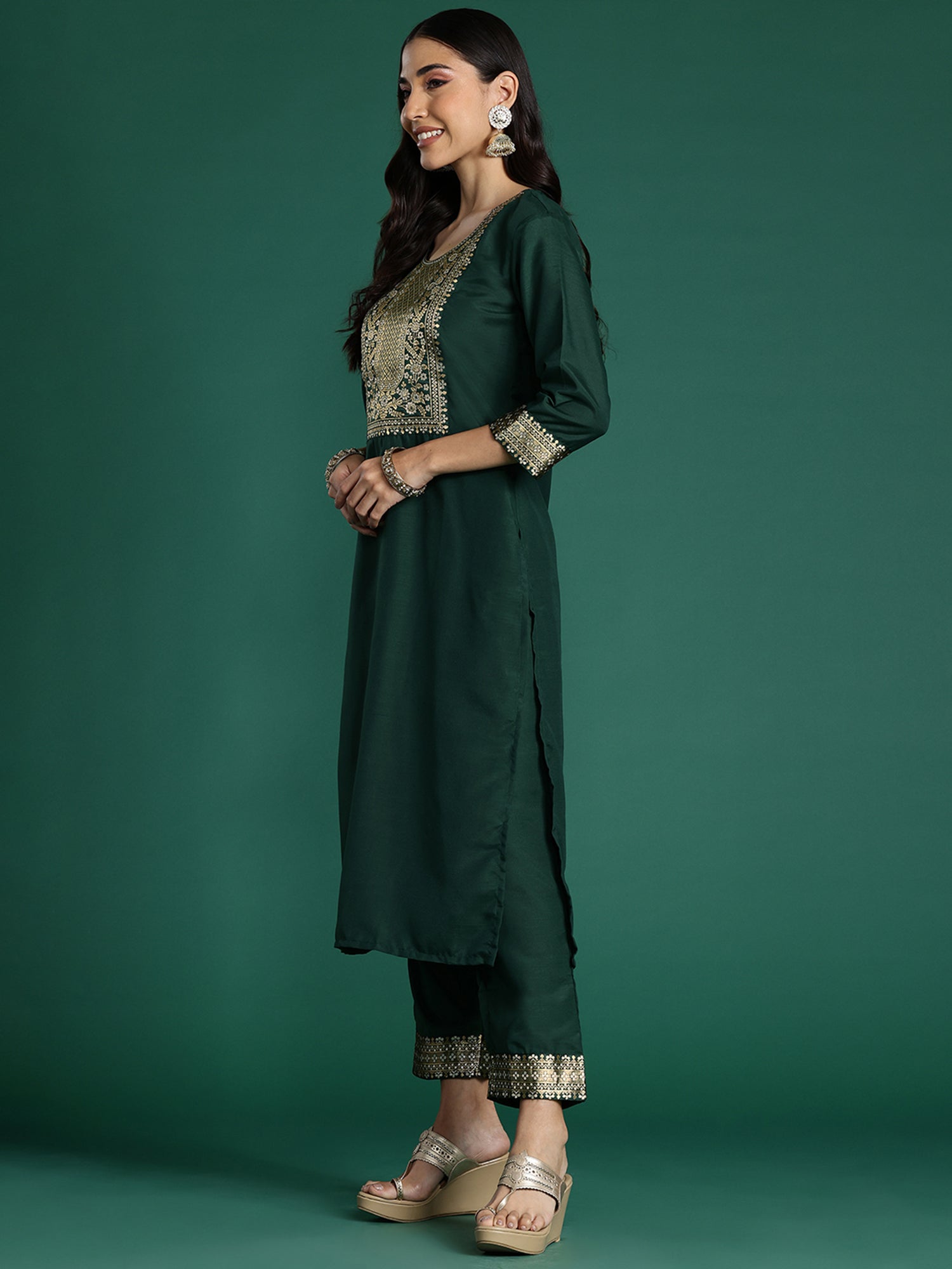 Women Green Yoke Design  Straight Kurta Trousers With Dupatta set