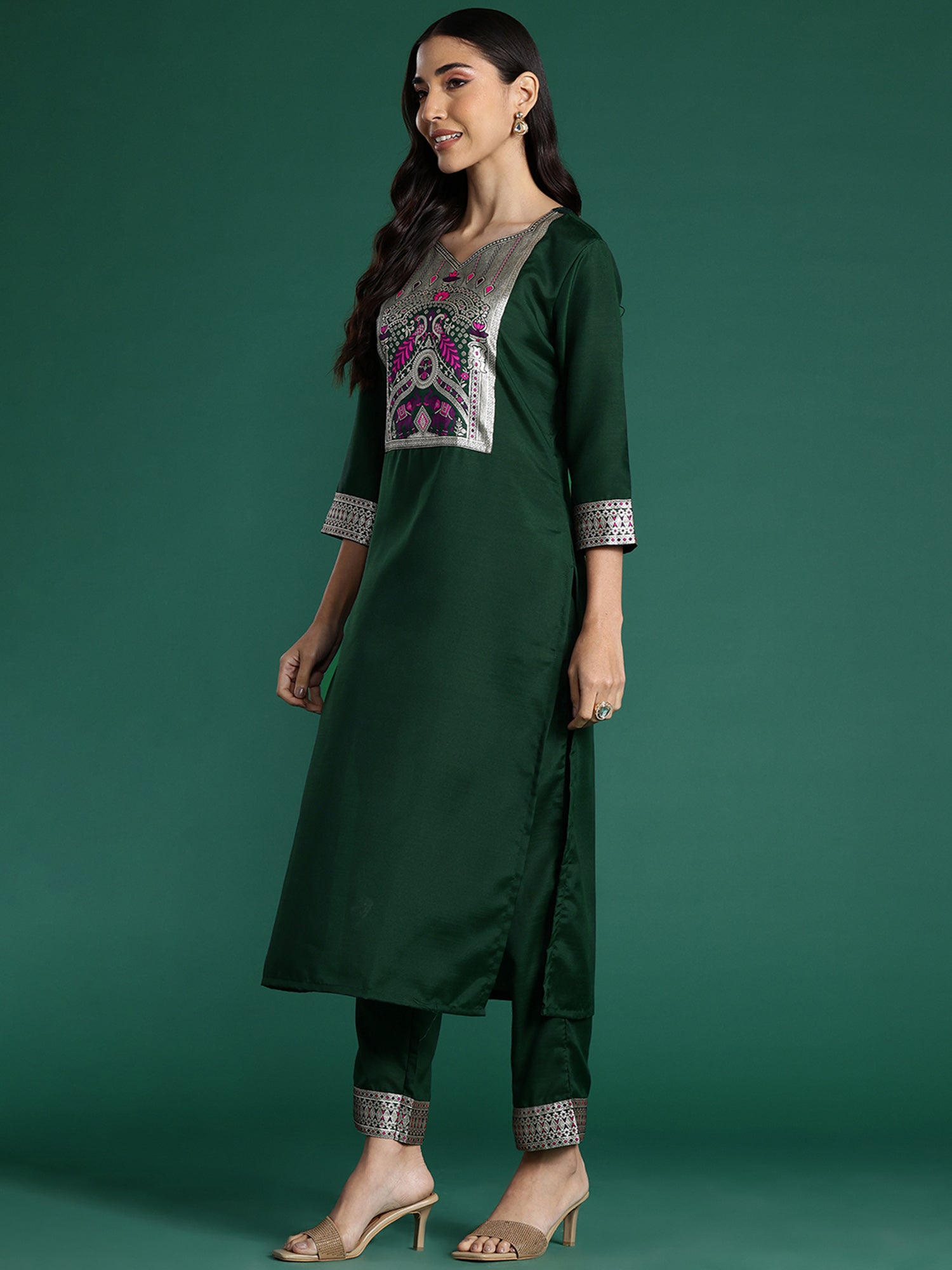 Women Green Yoke Design  Straight Kurta Trousers With Dupatta set