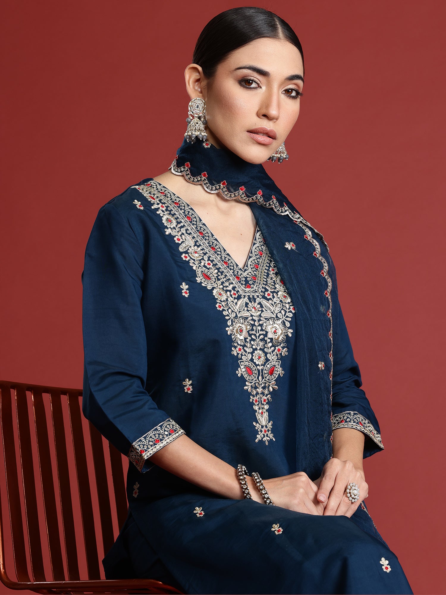 Women Teal Embroidered Straight Kurta Trousers With Dupatta Set