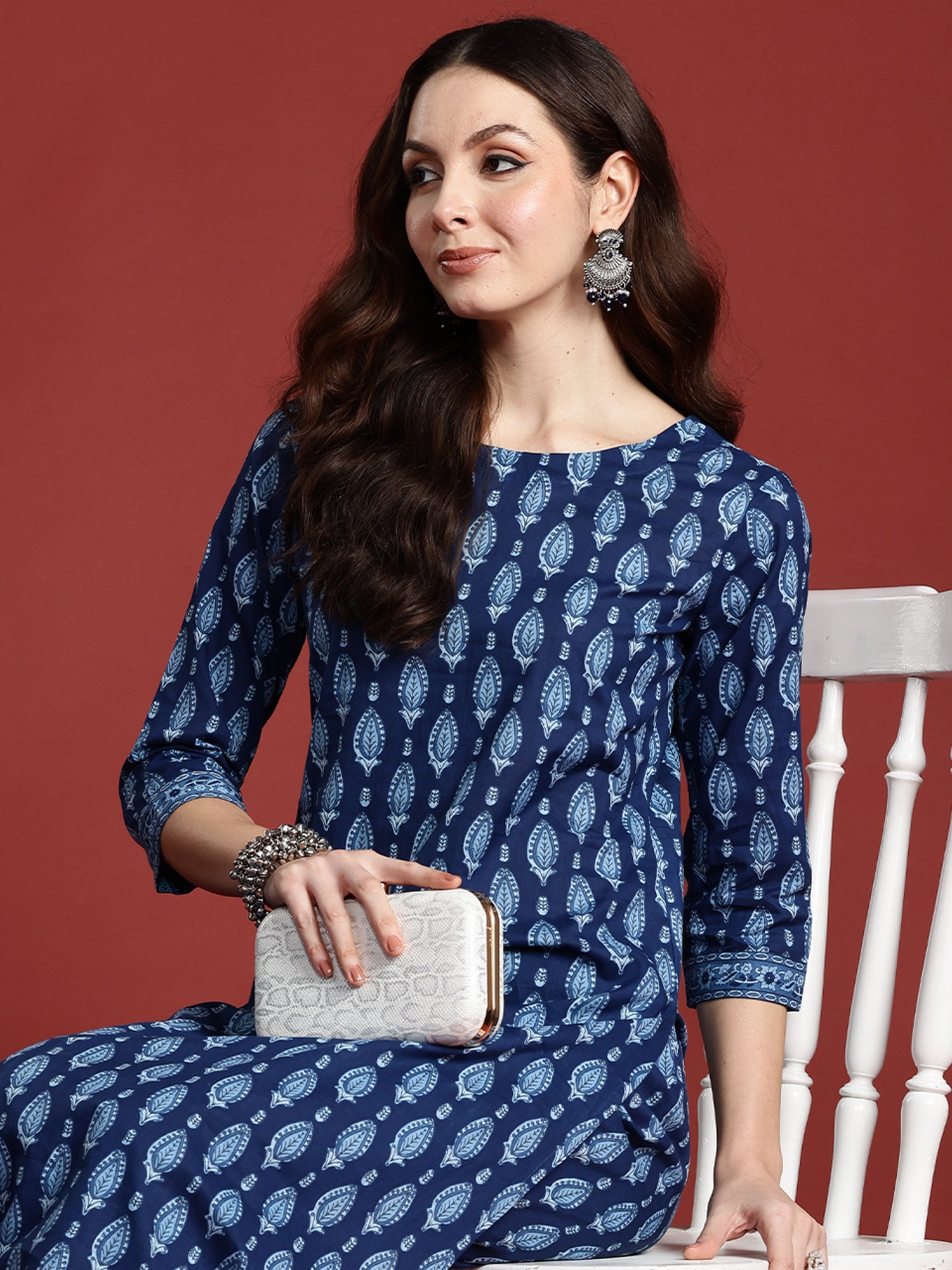 Women Blue Printed Straight Kurta Trousers Set