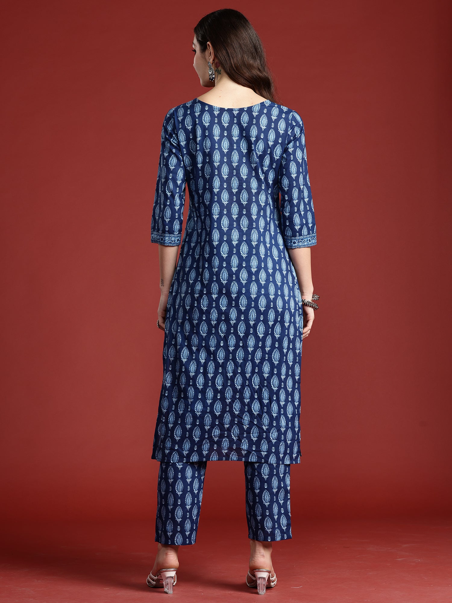Women Blue Printed Straight Kurta Trousers Set