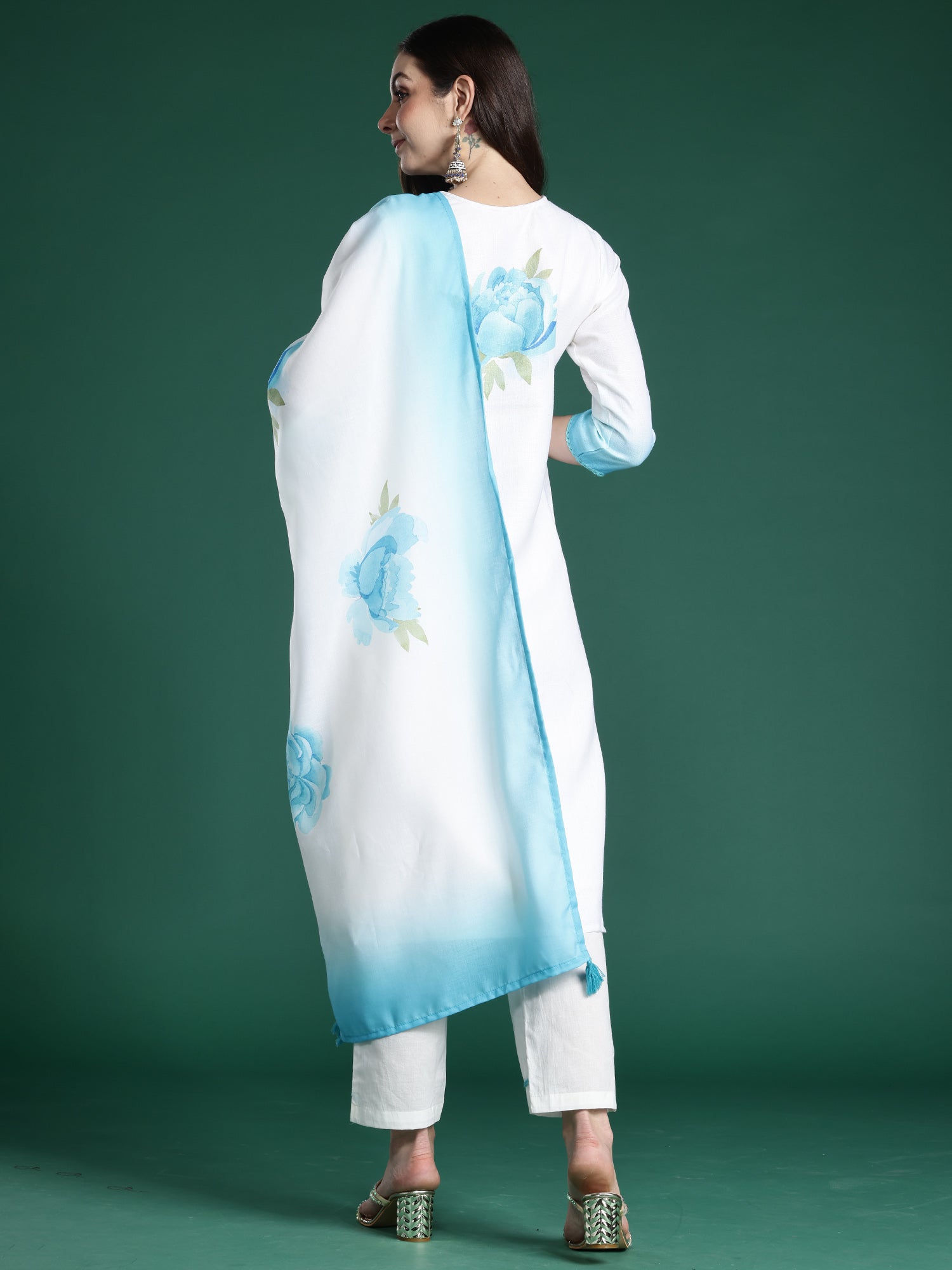 Women Off White Printed Straight Kurta Trousers With Dupatta Set