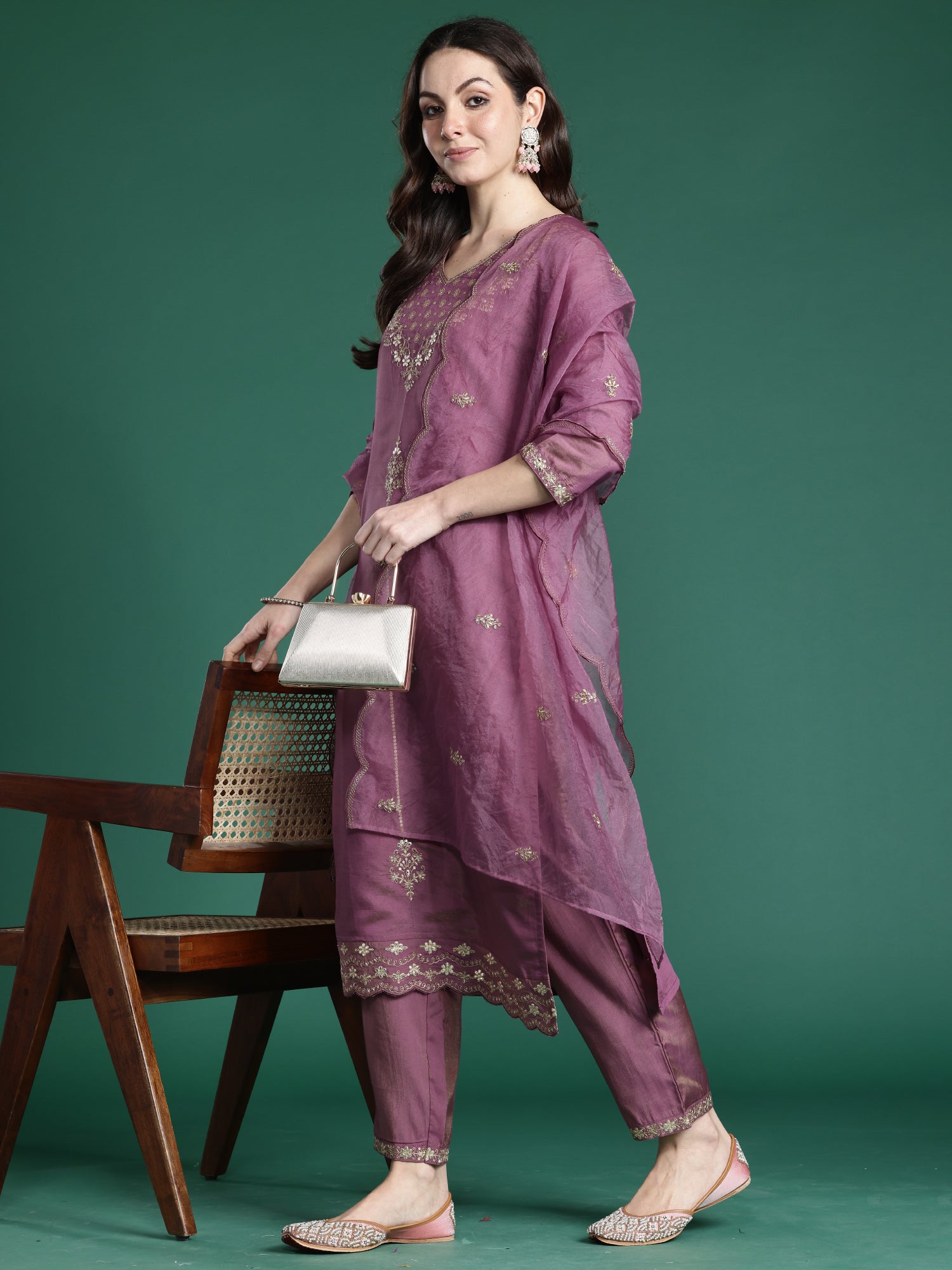Women Lavender Embroidered Straight Kurta Trousers With Dupatta Set