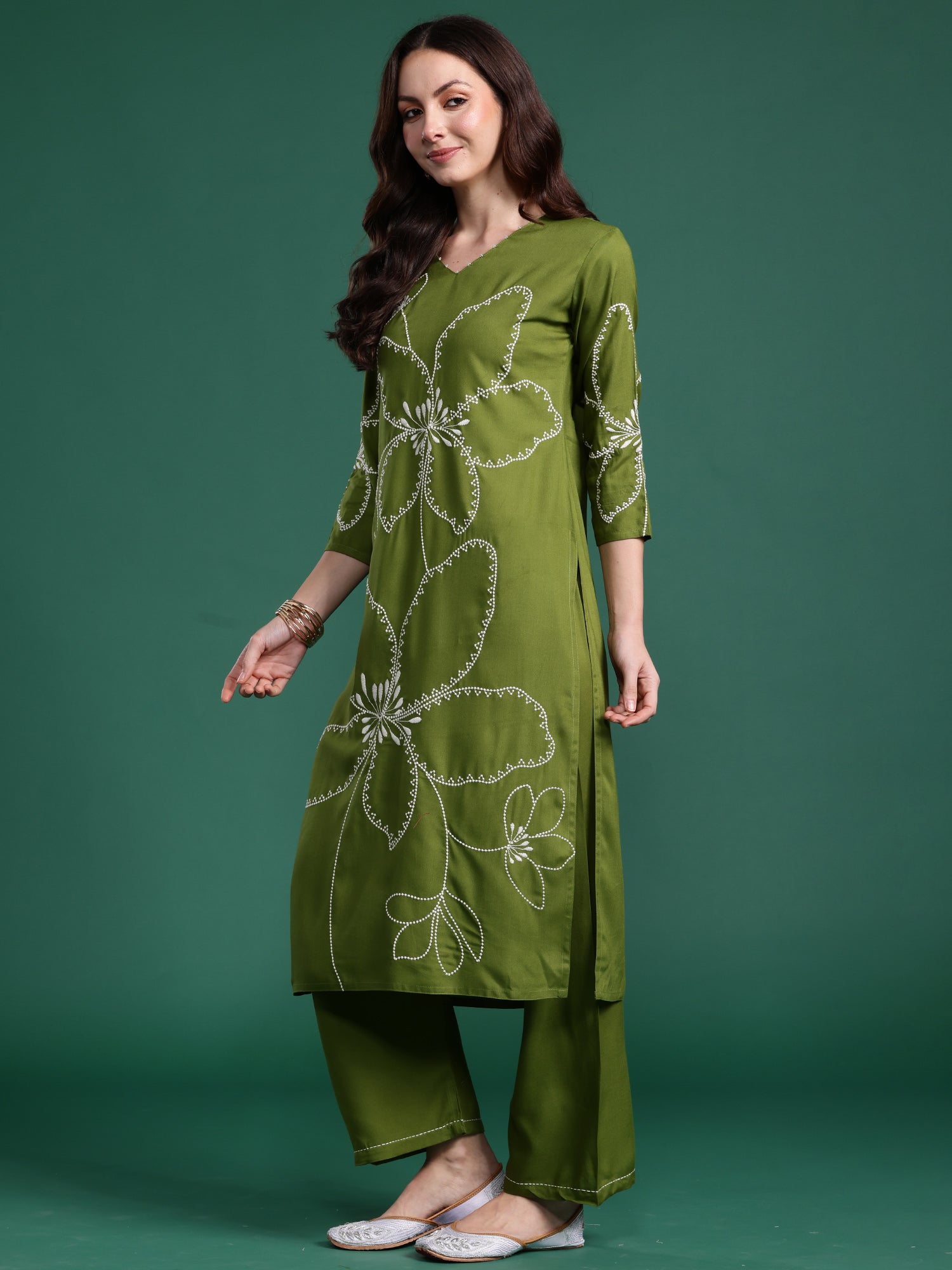 Women Green Embroidered Straight Kurta Palazzos Set
