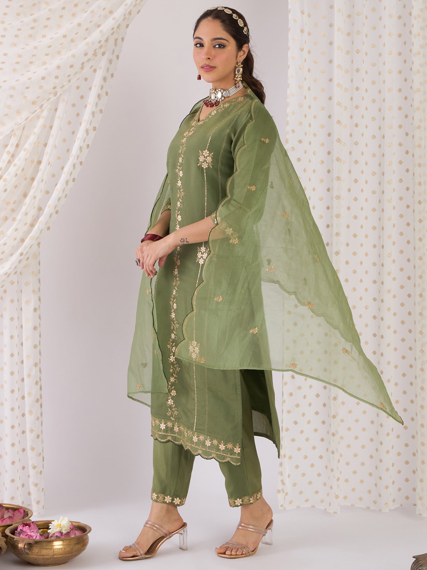Women Green Embroidered Straight Kurta Trousers With Dupatta Set