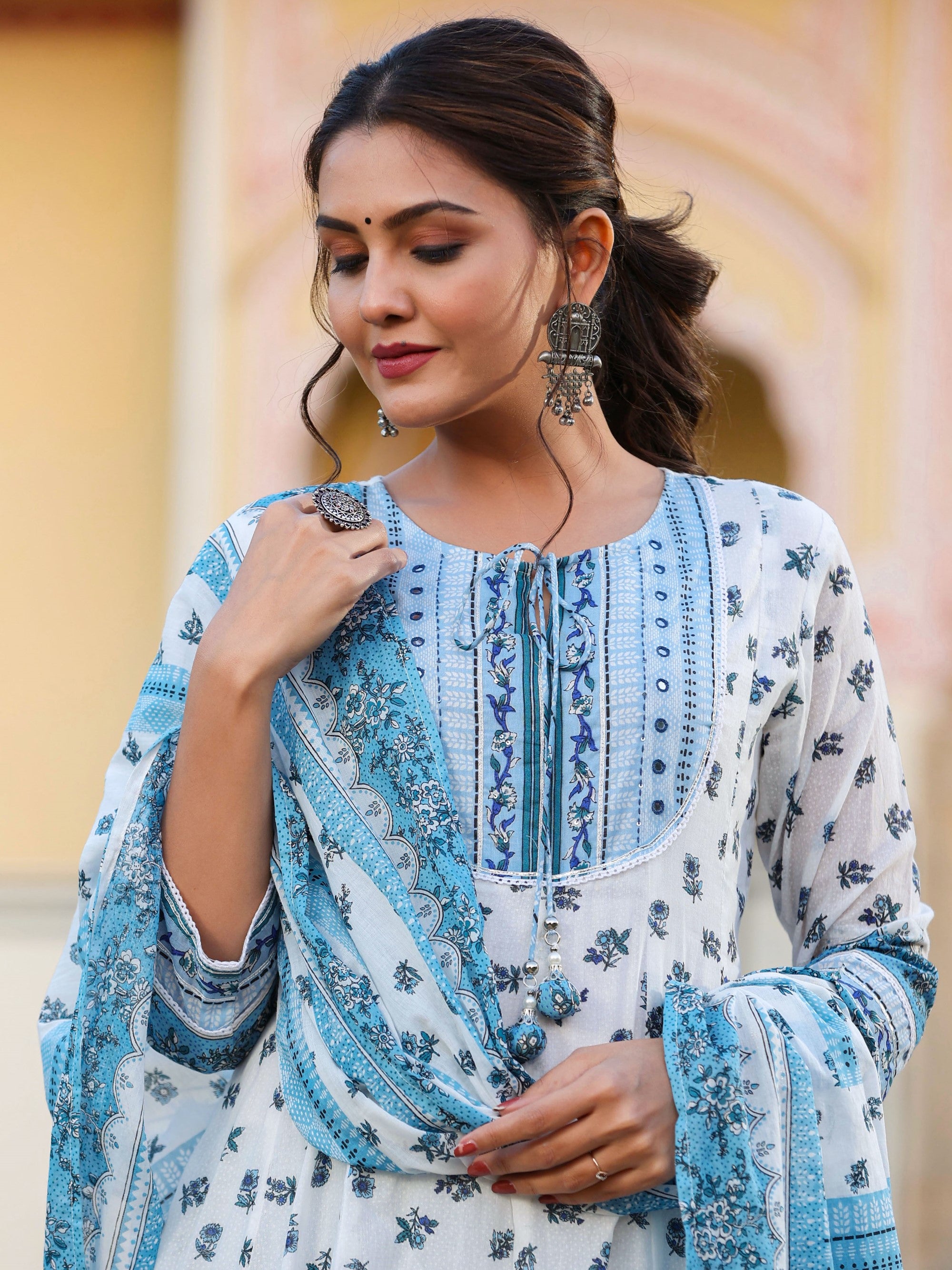 NOZ2TOZ - Made In INDIA.