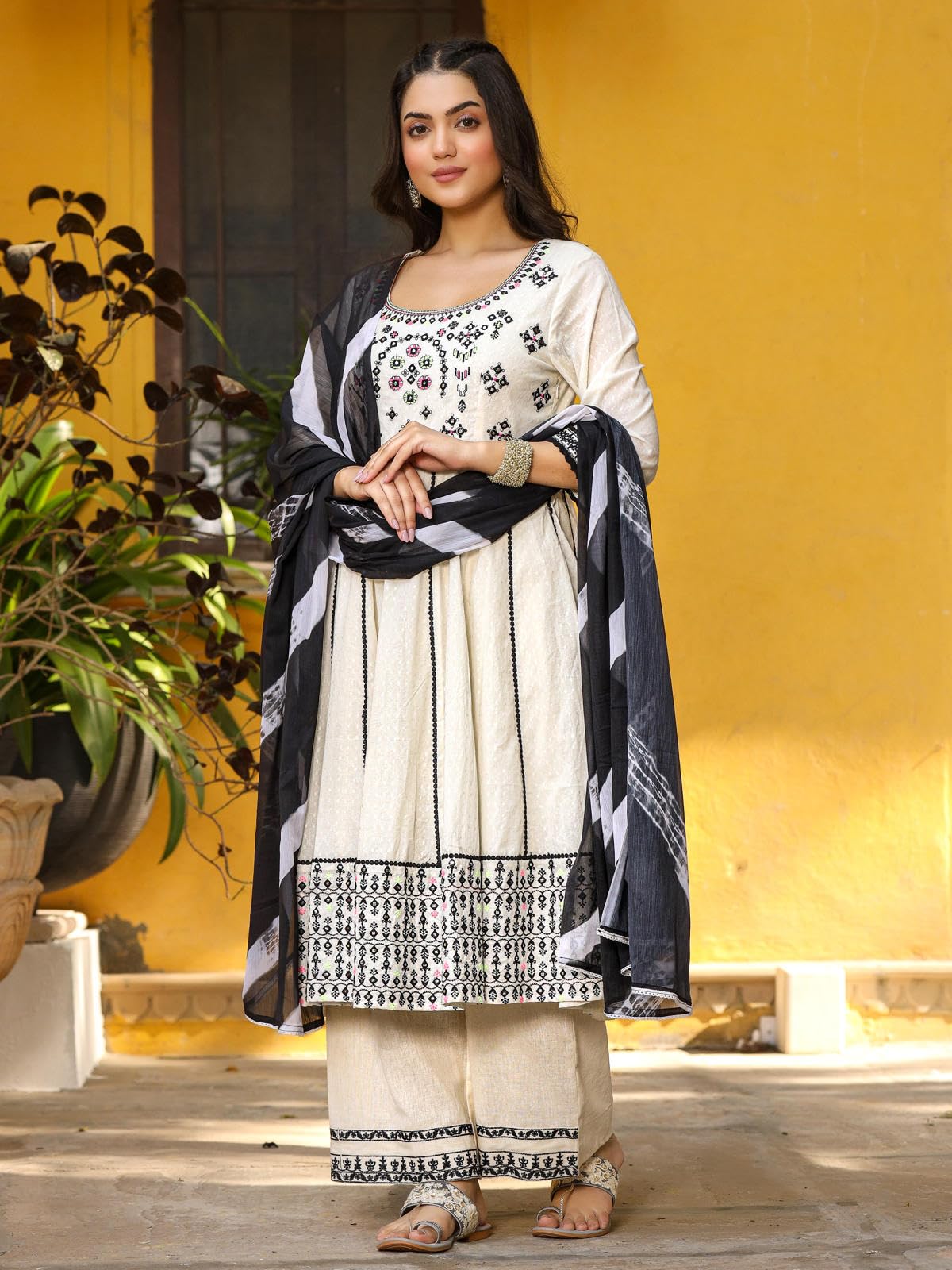 NOZ2TOZ - Made In INDIA.