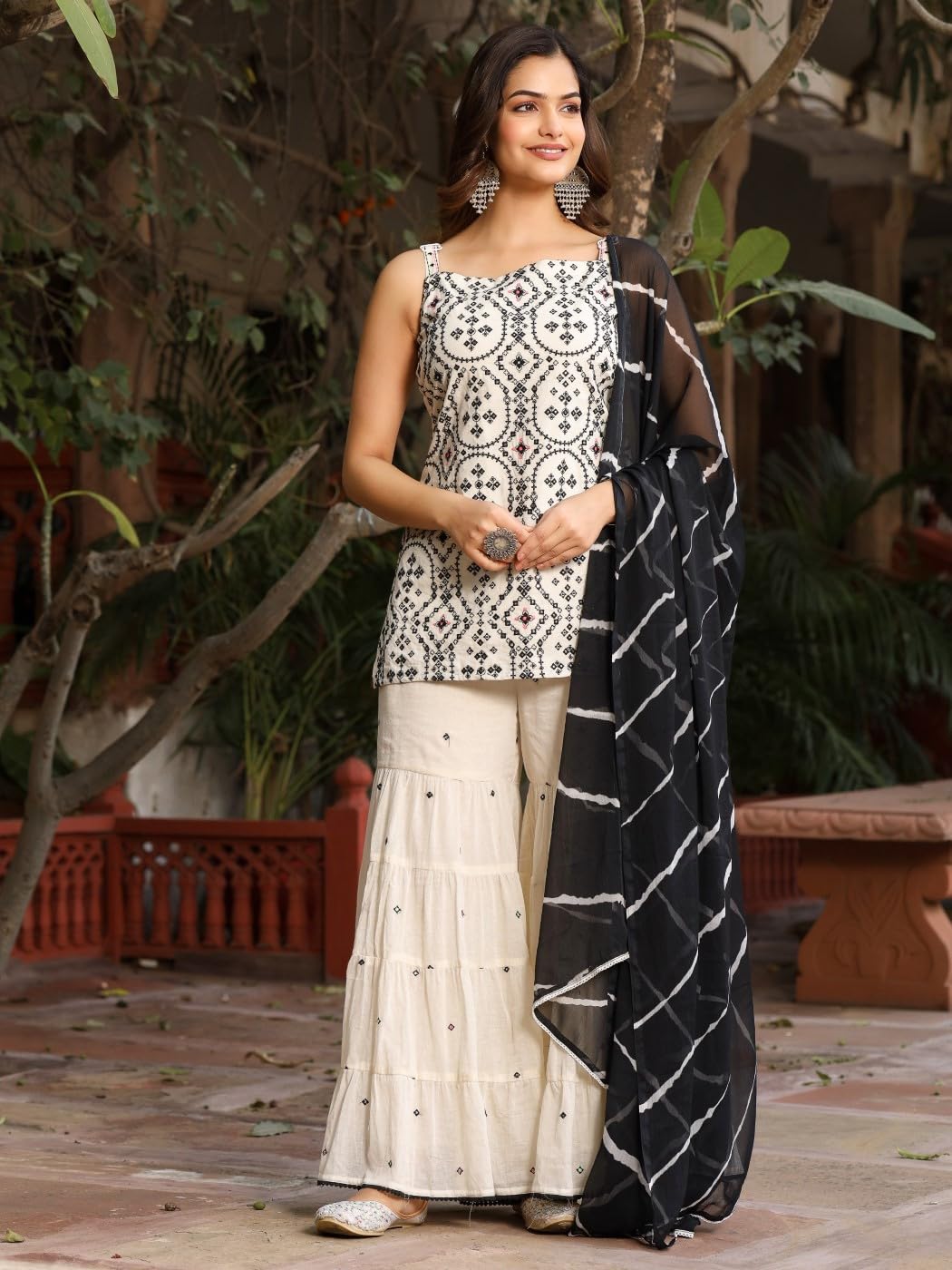 NOZ2TOZ - Made In INDIA.