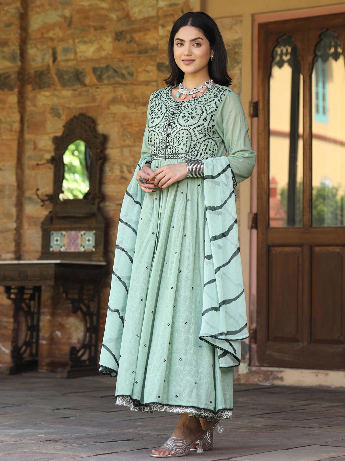 NOZ2TOZ - Made In INDIA.