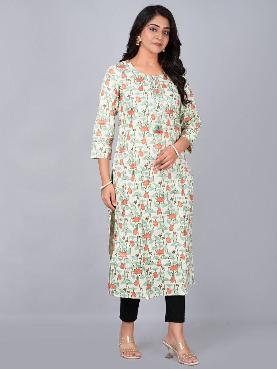 Women Floral Straight Kurta With Kalamkari Print