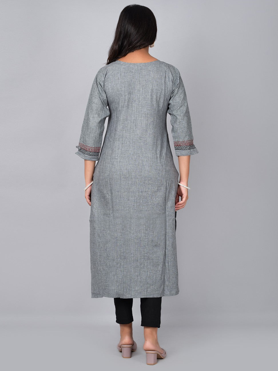 Women Grey Straight Kurta With Block Print