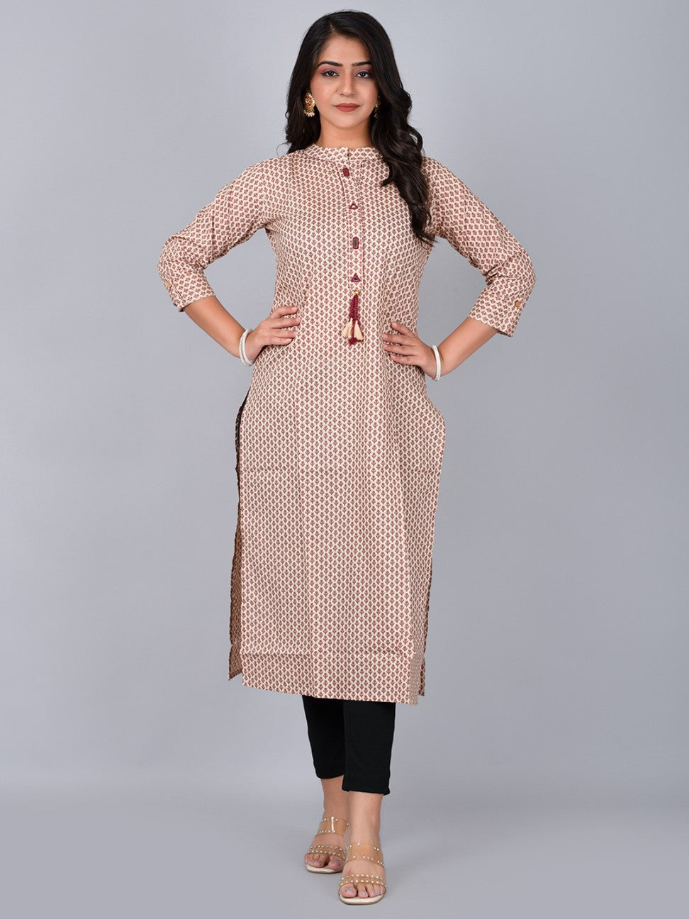 Women Stand Coller Kurta With Mirror Work