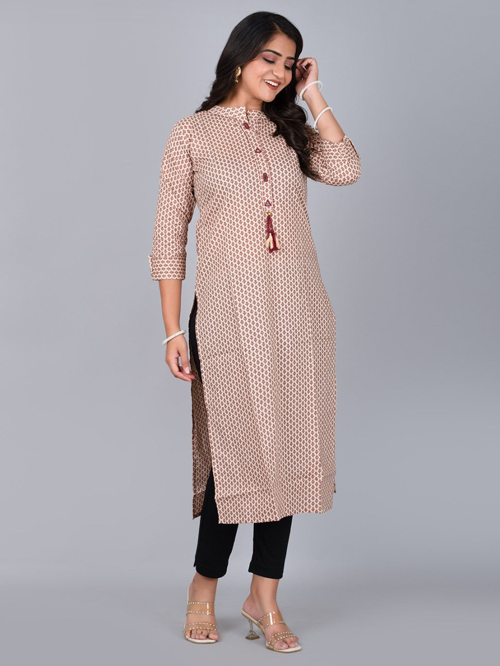 Women Stand Coller Kurta With Mirror Work