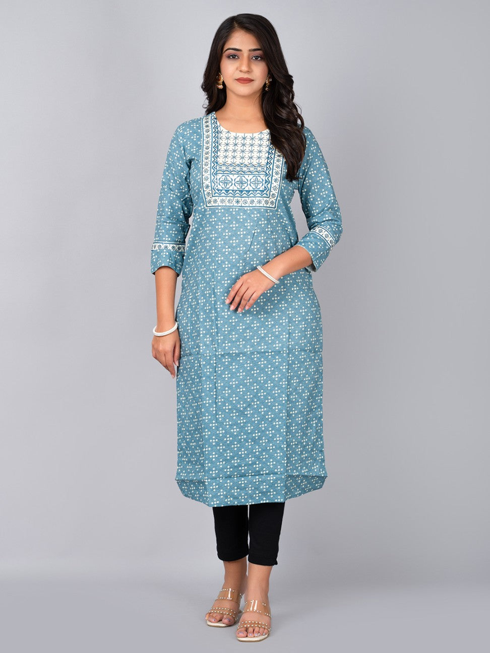 Women Straight Kurta With Embroidery Work