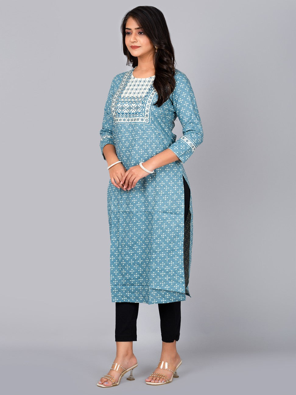 Women Straight Kurta With Embroidery Work