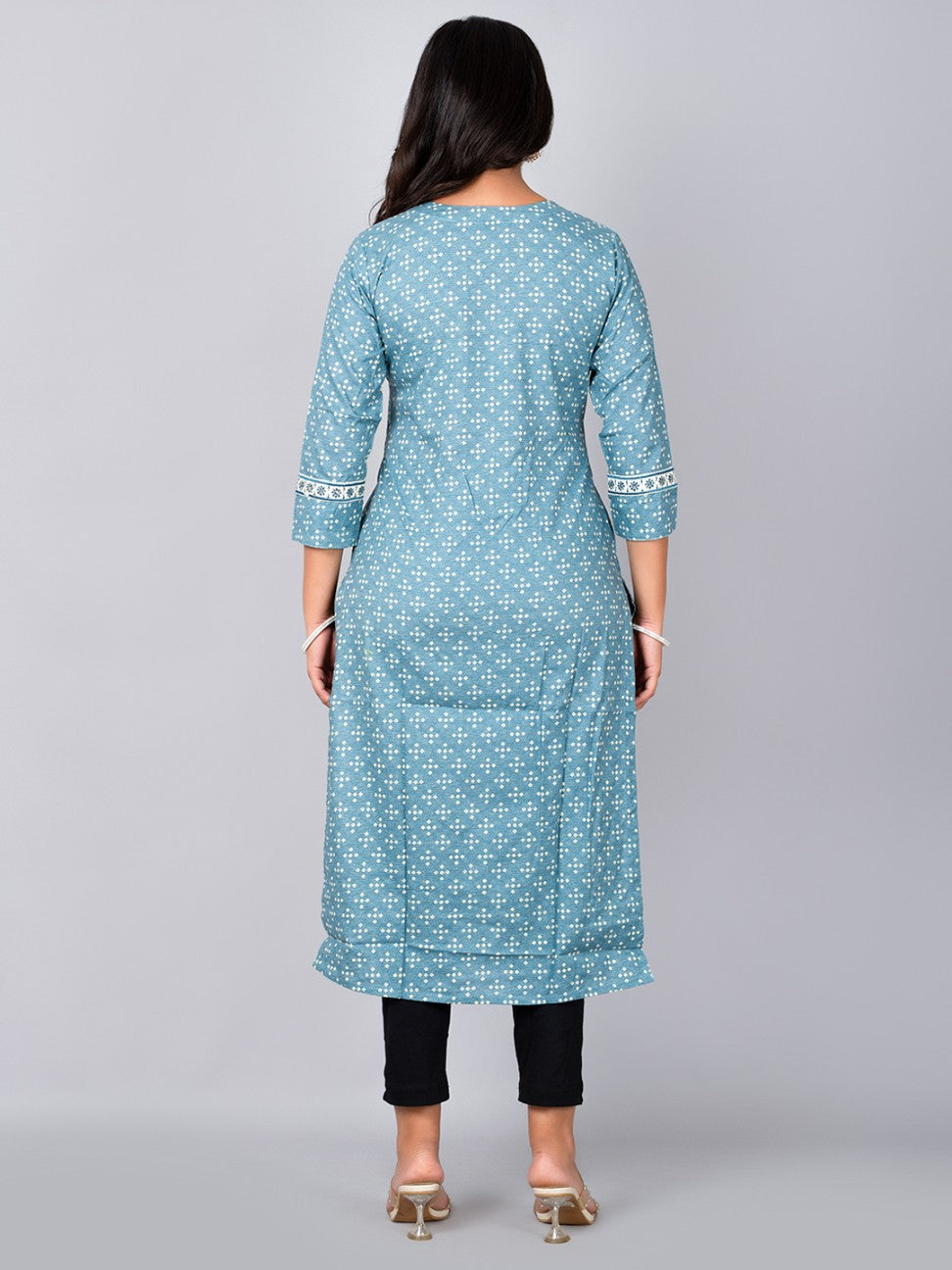 Women Straight Kurta With Embroidery Work