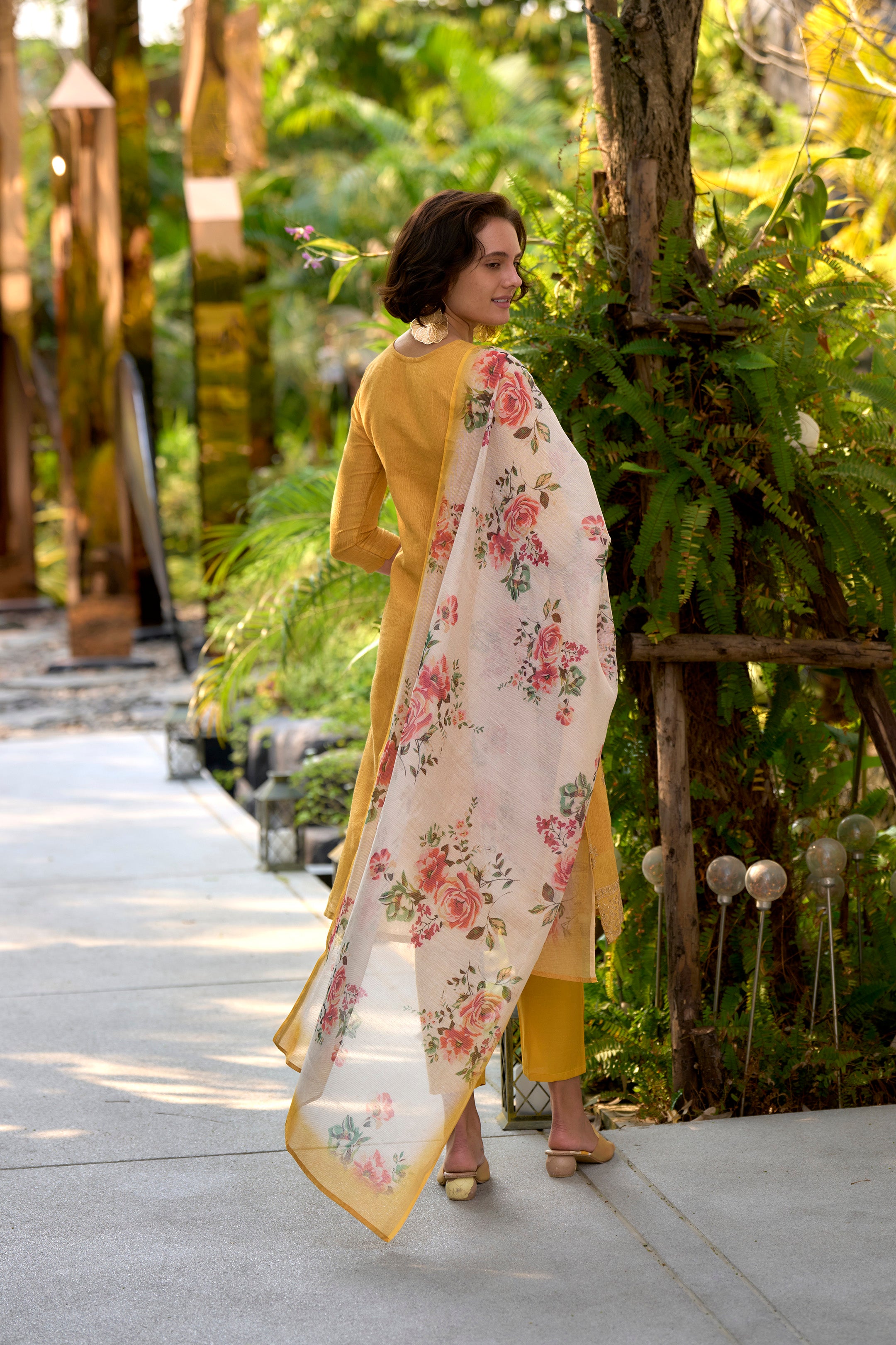 NOZ2TOZ - Made In INDIA.