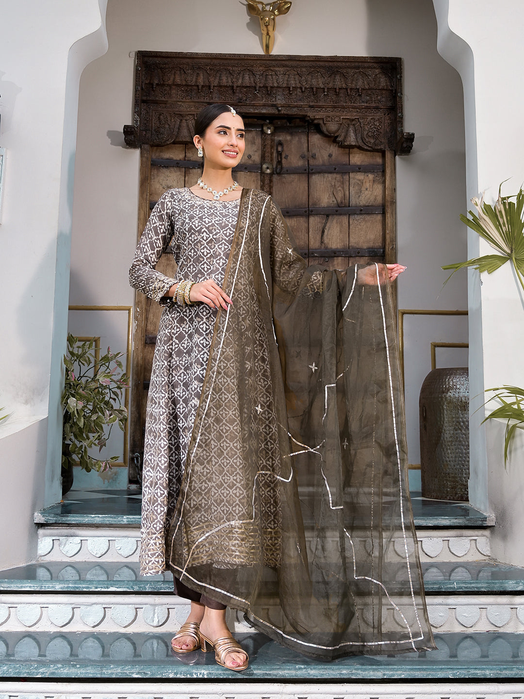 NOZ2TOZ - Made In INDIA.