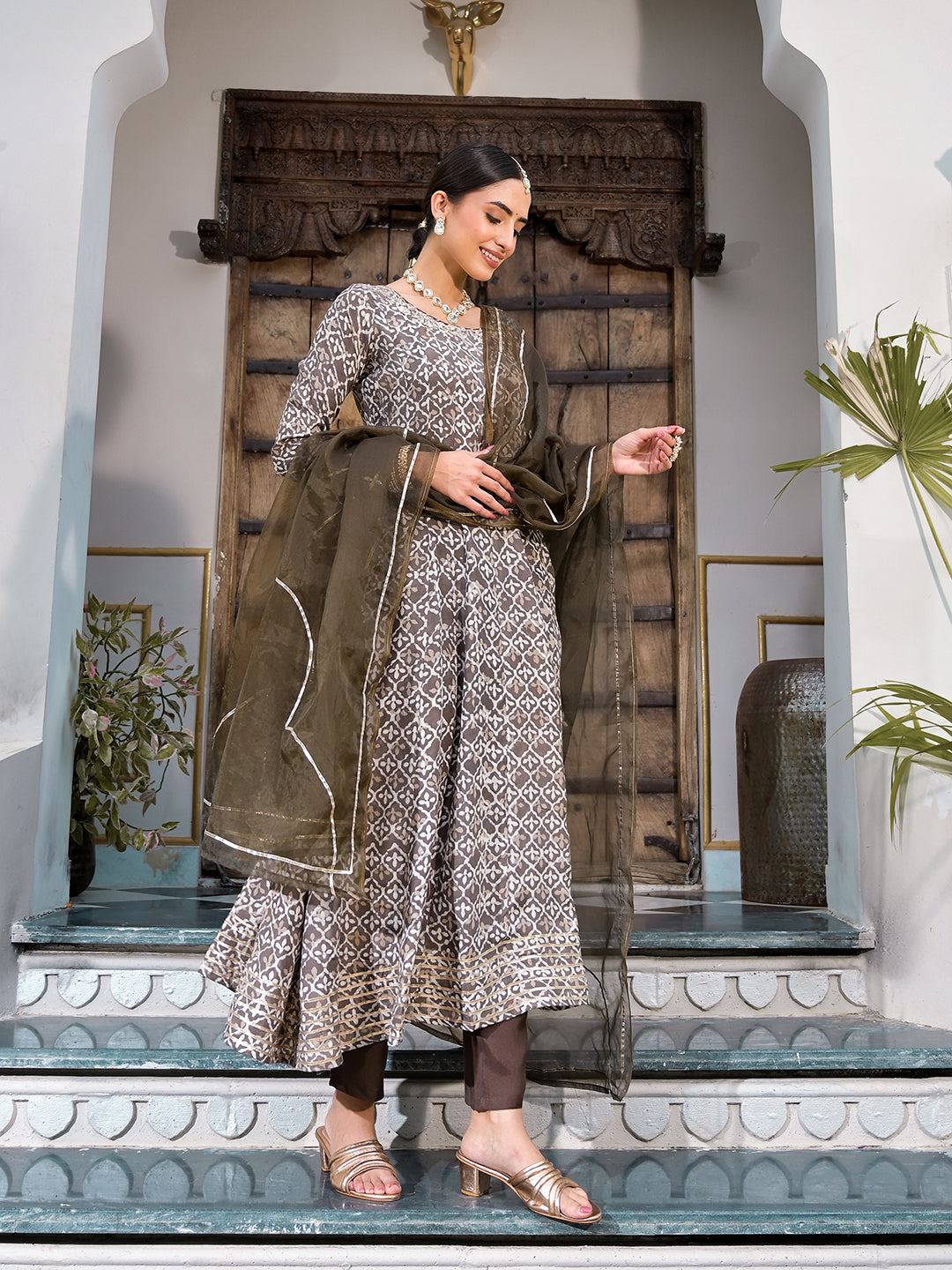 NOZ2TOZ - Made In INDIA.