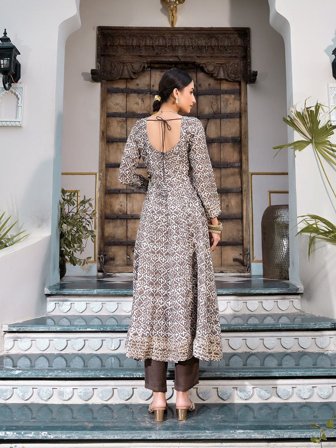 NOZ2TOZ - Made In INDIA.