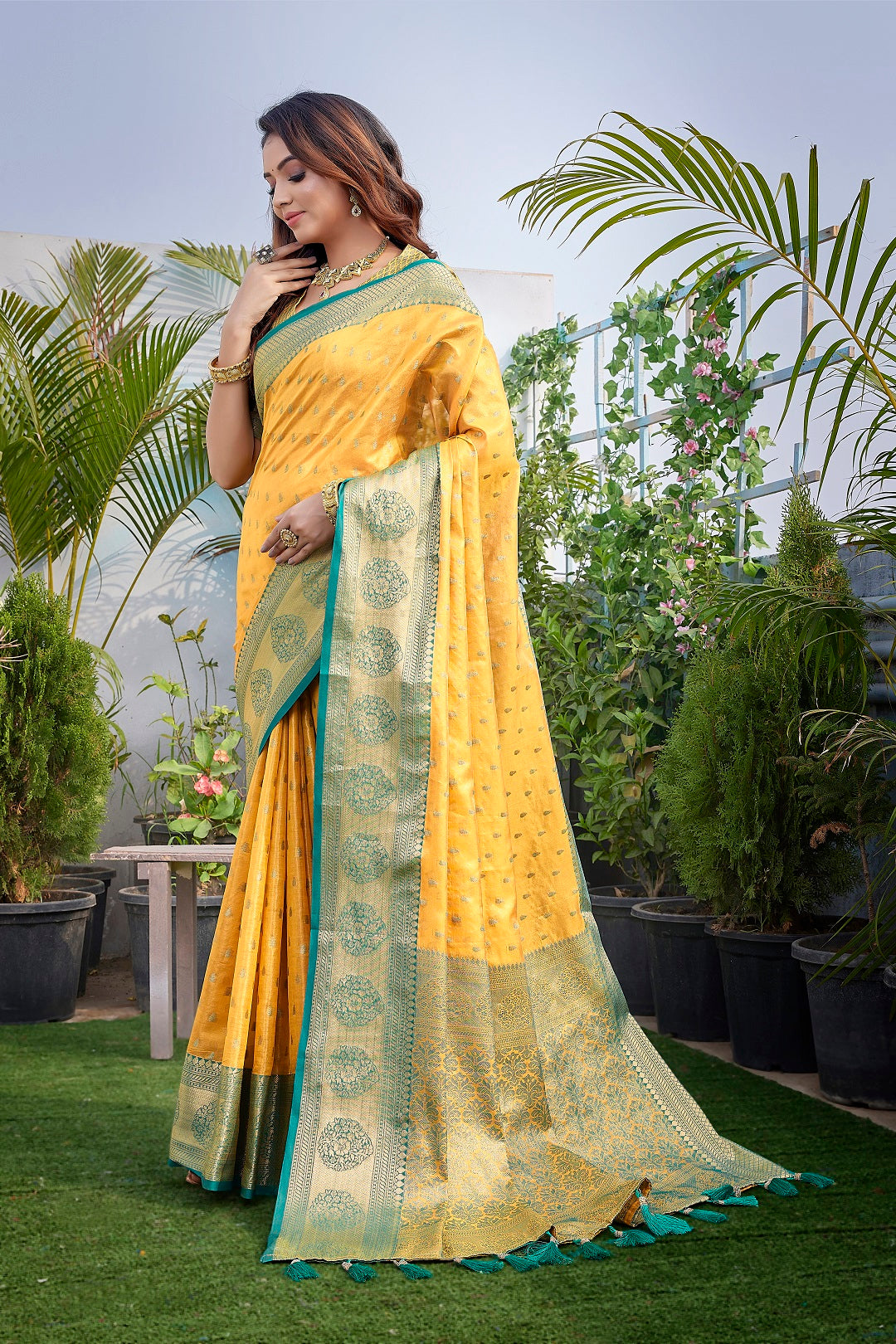NOZ2TOZ - Made In INDIA.