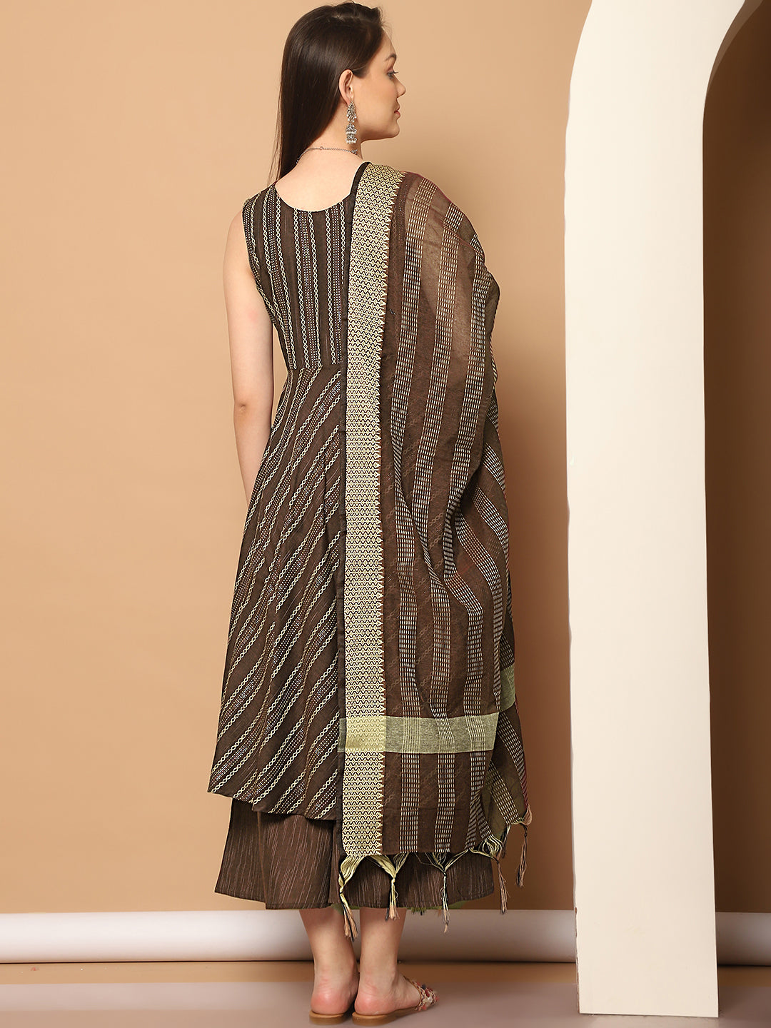 NOZ2TOZ - Made In INDIA