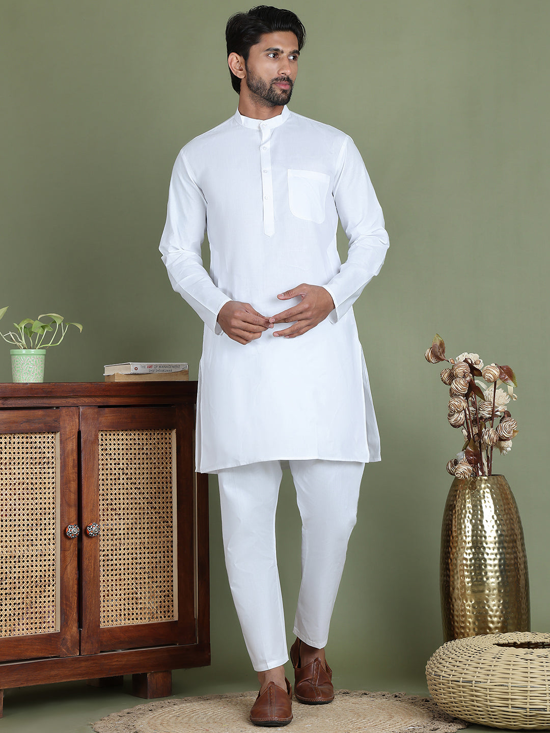 White Solid Kurta with Pyjama NOZ2TOZ - Made In INDIA.