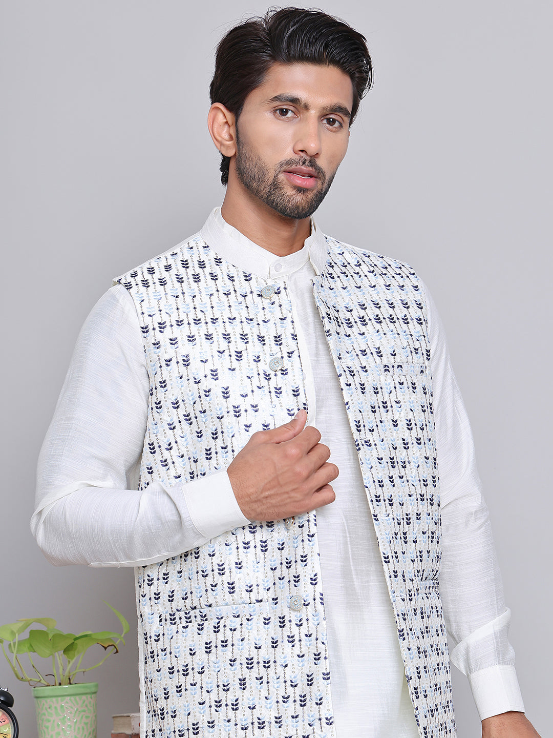Embroidered Nehru Jacket For Men NOZ2TOZ - Made In INDIA.