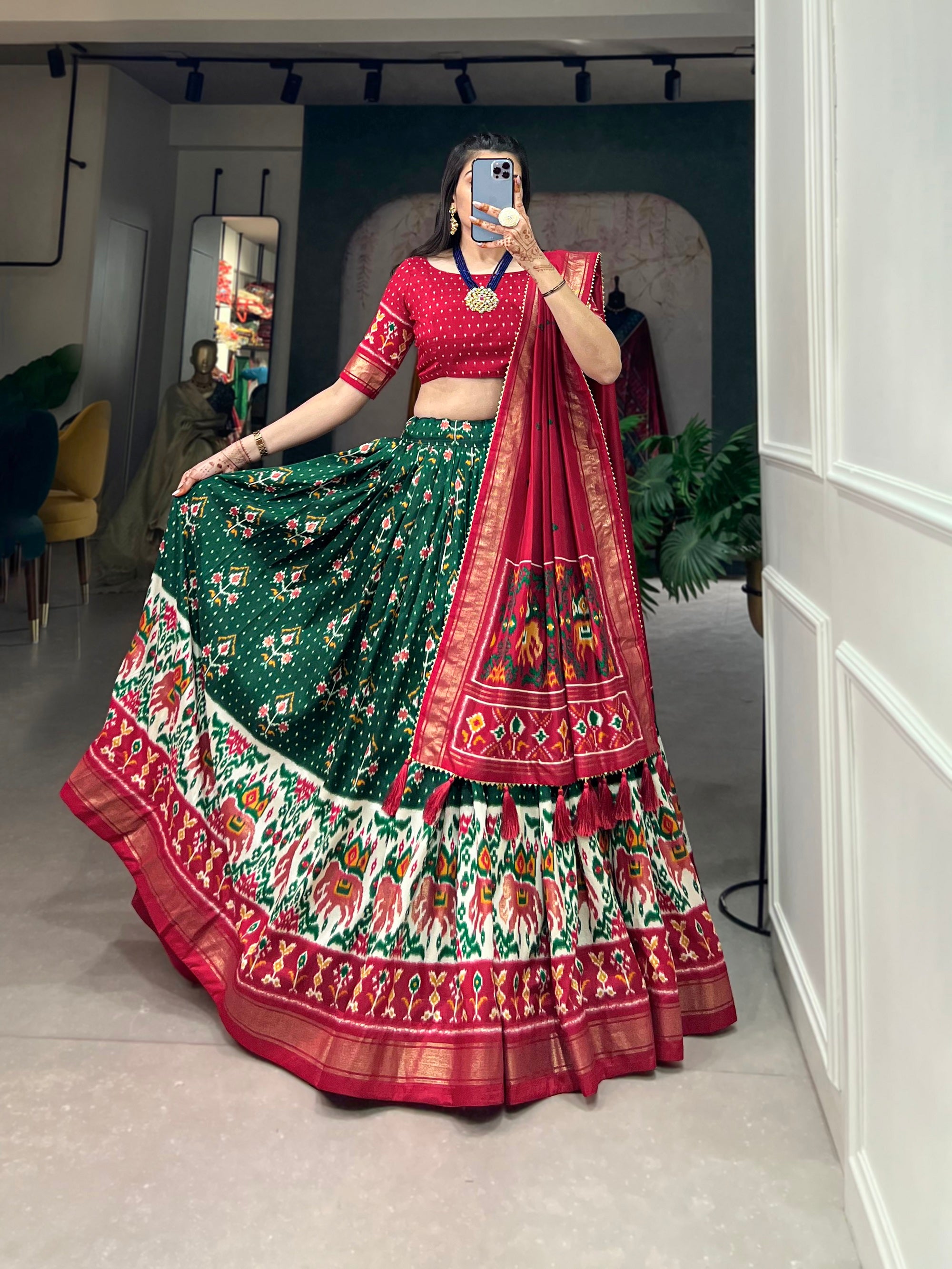 Womens Green Dola Silk With Foil Print Lehenga Choli Set