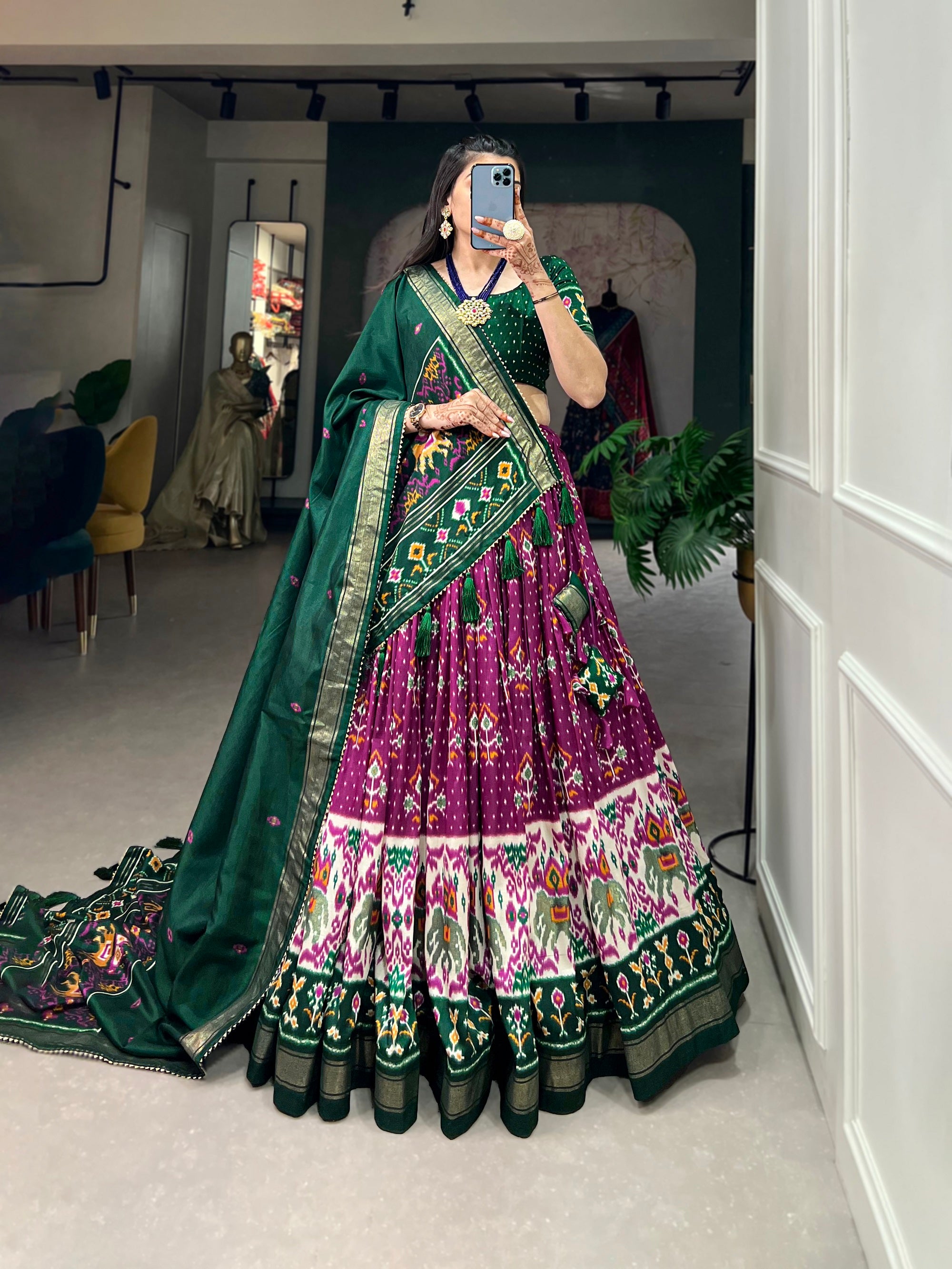 Womens Purple Dola Silk With Foil Print Lehenga Choli Set