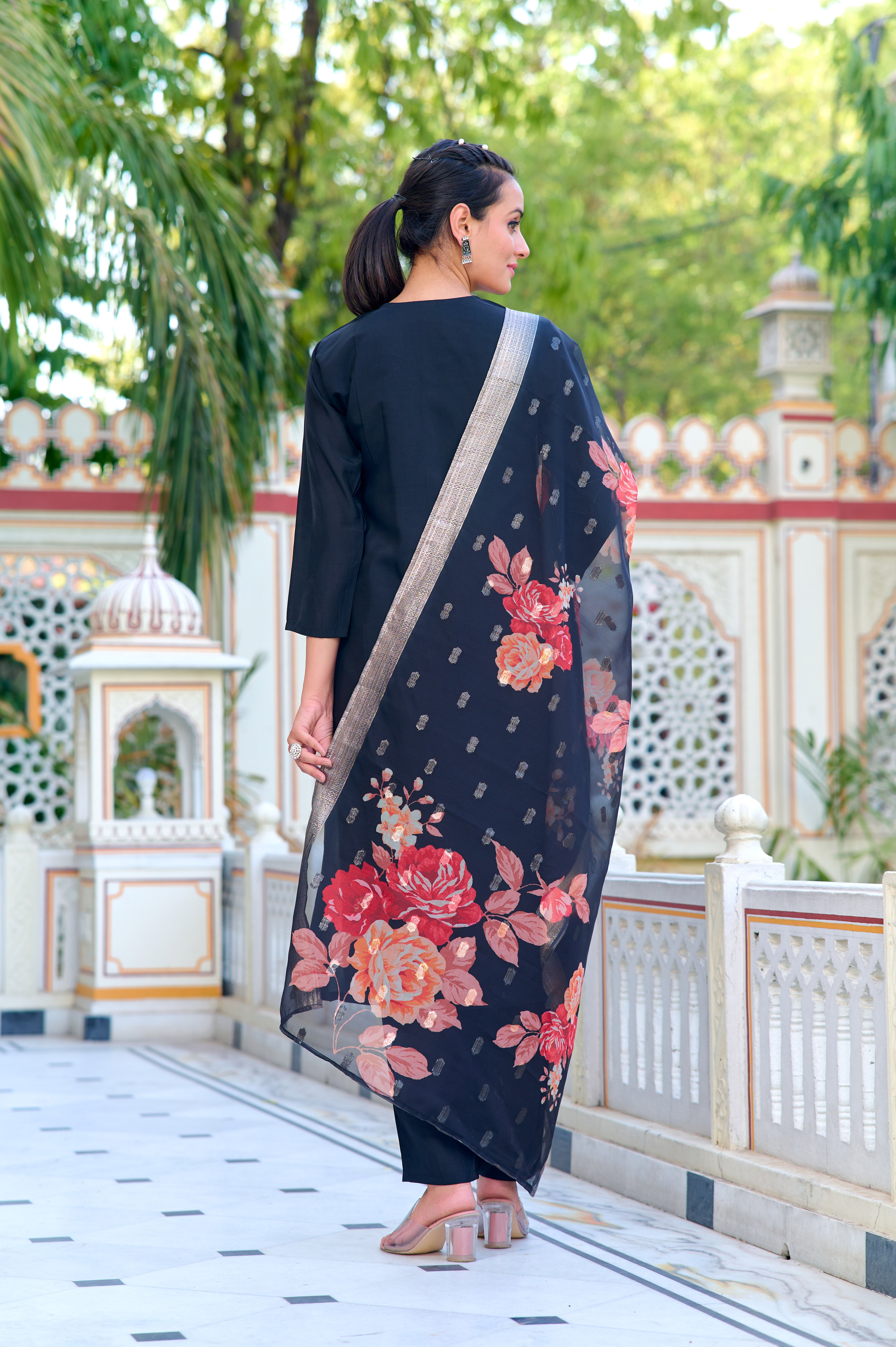NOZ2TOZ - Made In INDIA.