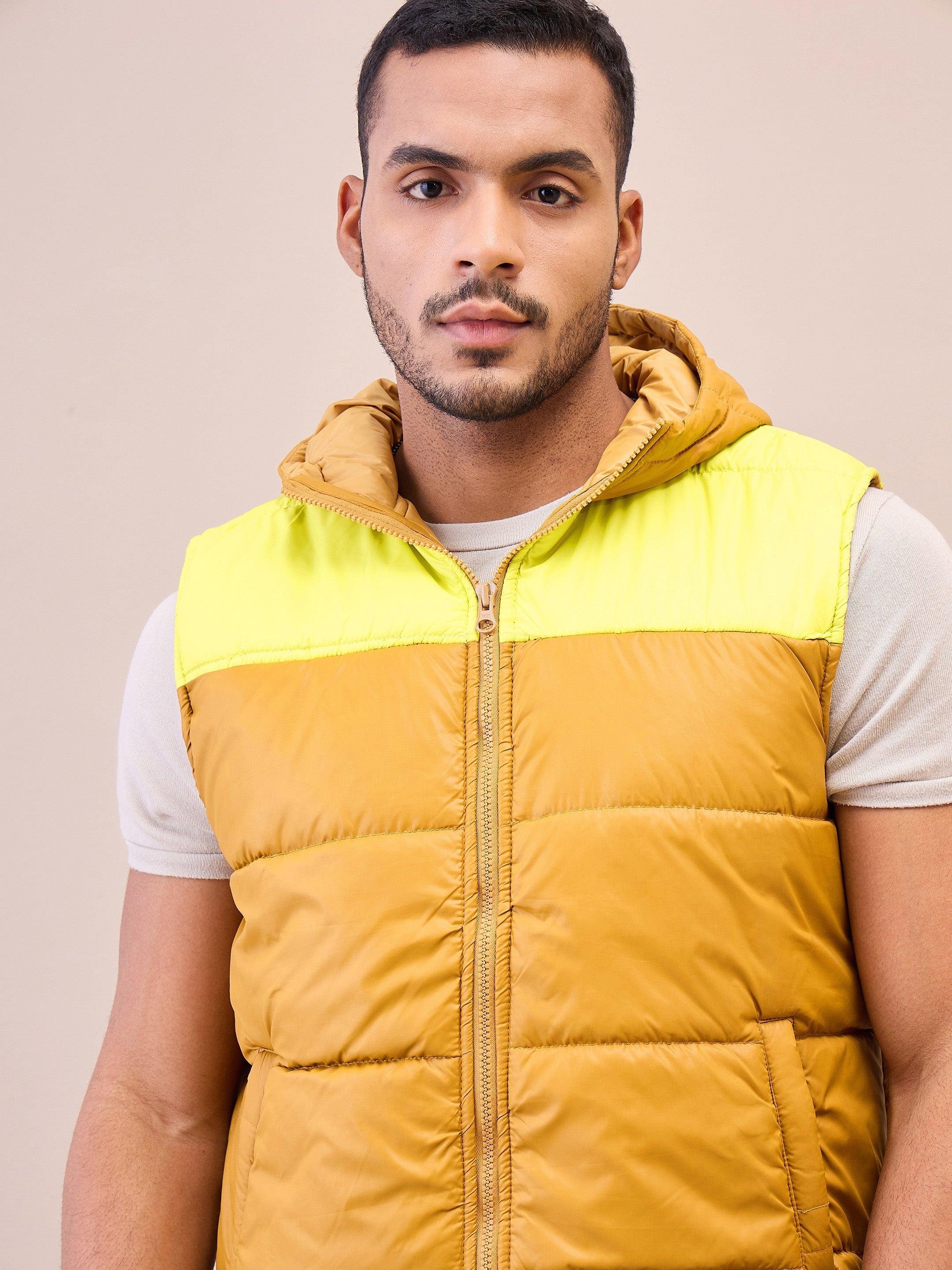 Men Khaki & Yellow ColorBlock Hoodie Sleeveless Jacket