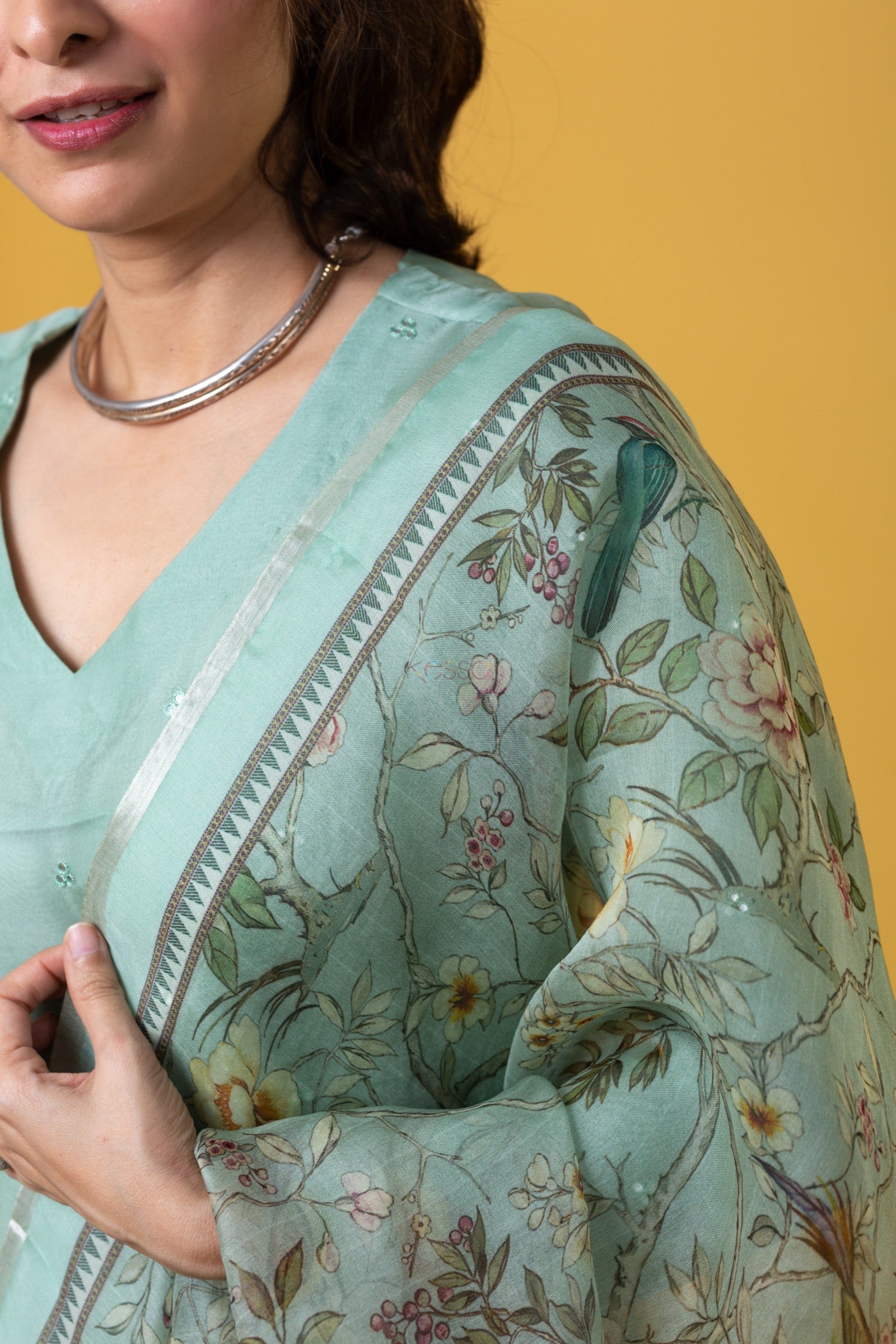 NOZ2TOZ - Made In INDIA.