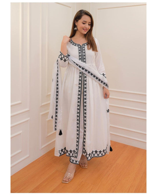 Women's White Viscose Gadhval Embroidery Anarkali Kurta Pant With Dupatta