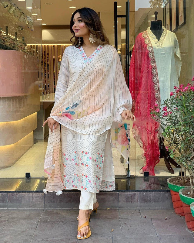 Women's White Organza Embroidery Straight Kurta Pant With Dupatta