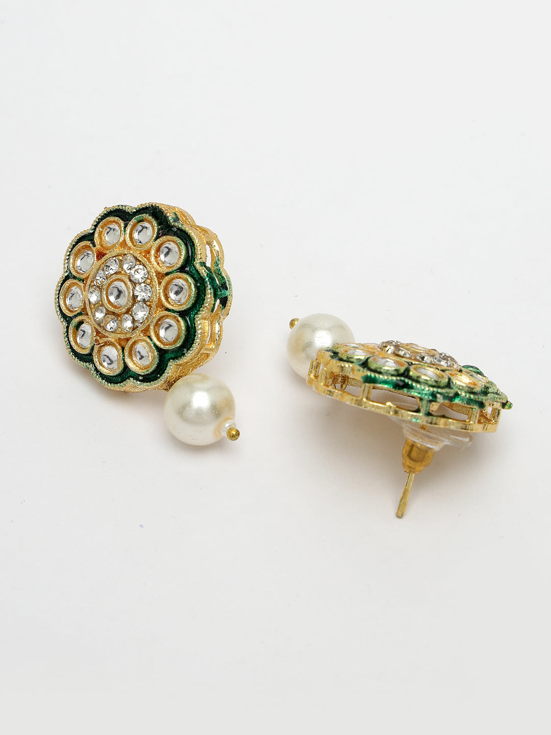 Women White & Gold-Plated Kundan & Pearl Jewellery Set