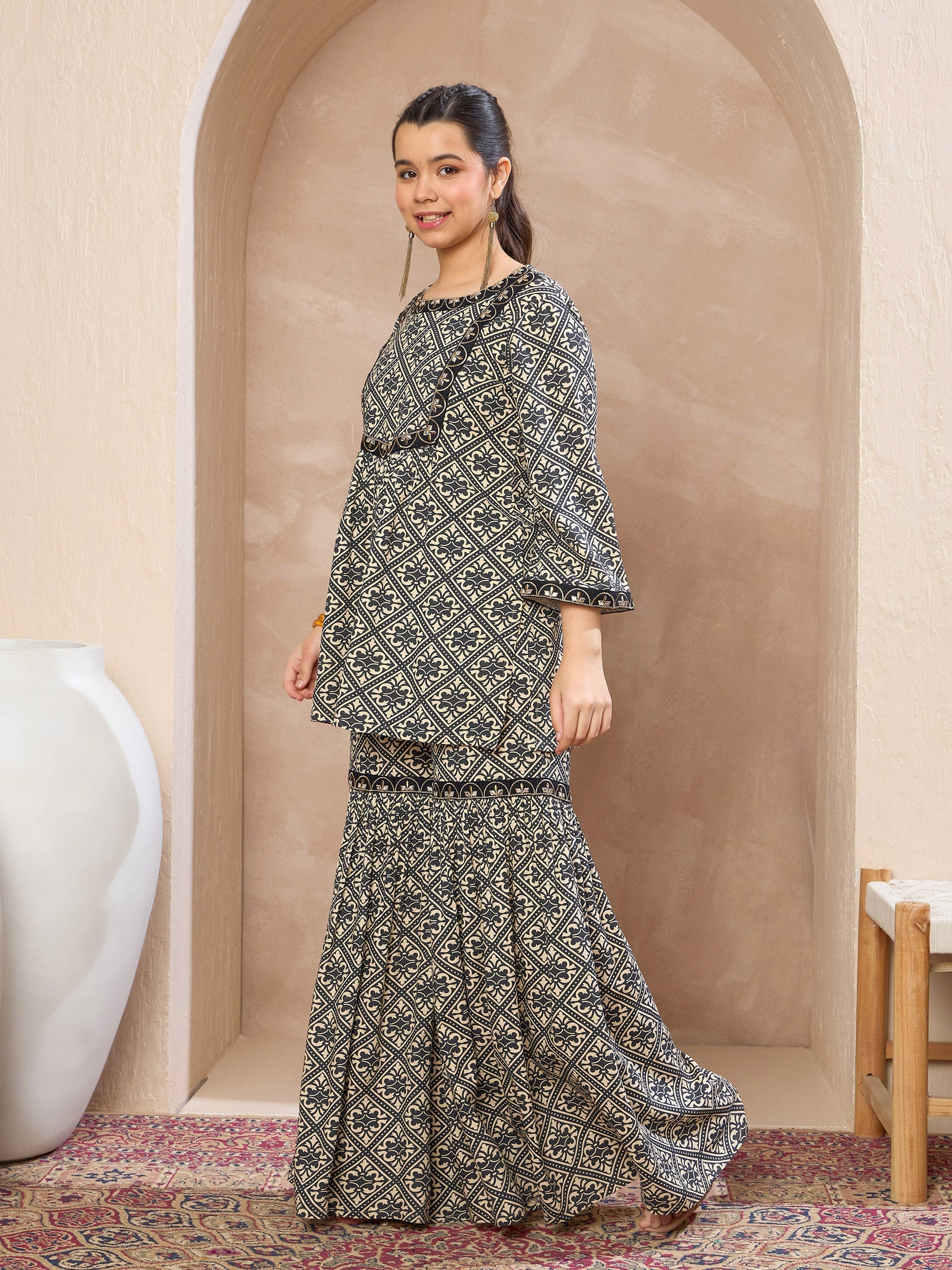 NOZ2TOZ - Made In INDIA.