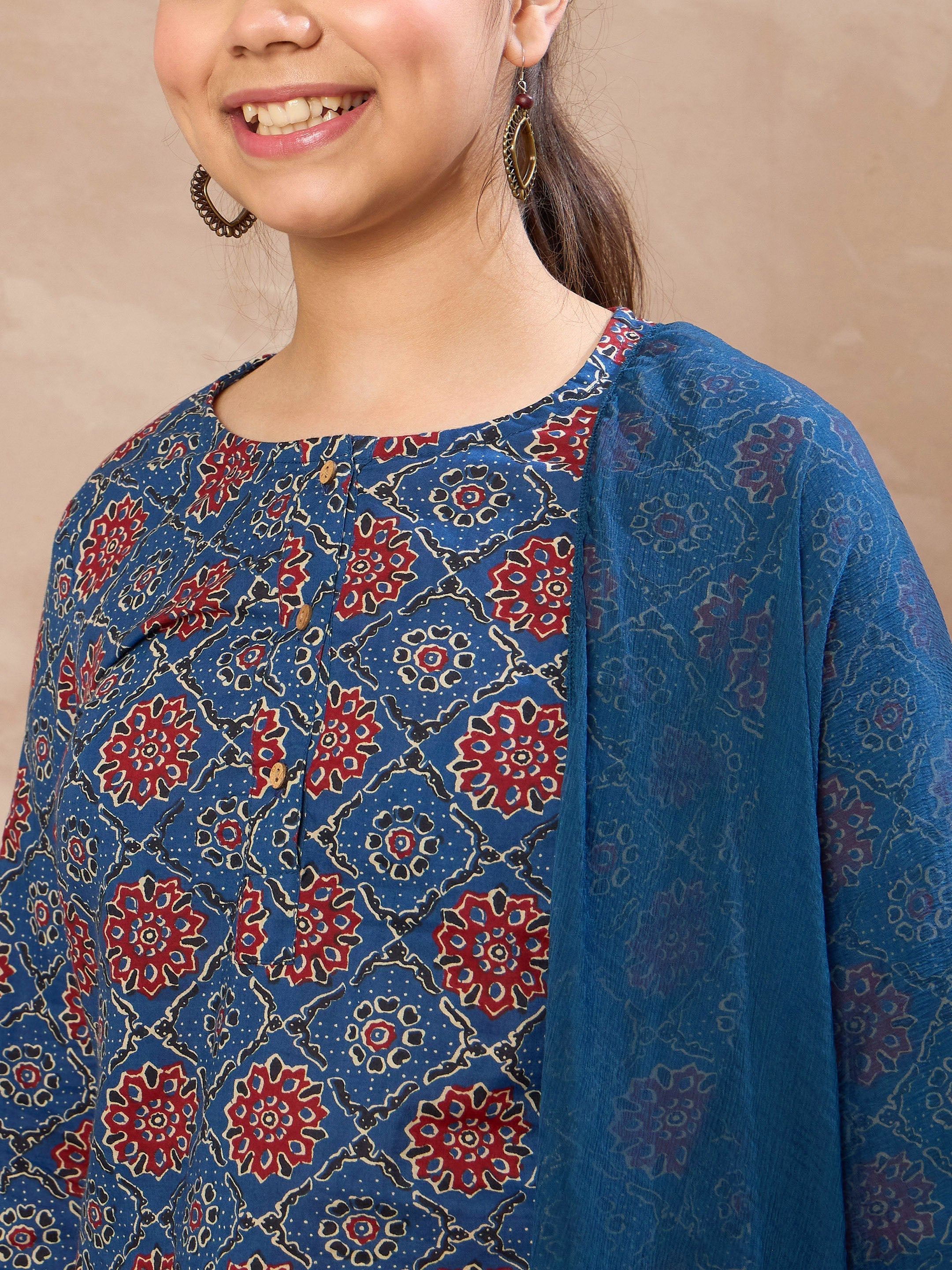 NOZ2TOZ - Made In INDIA.