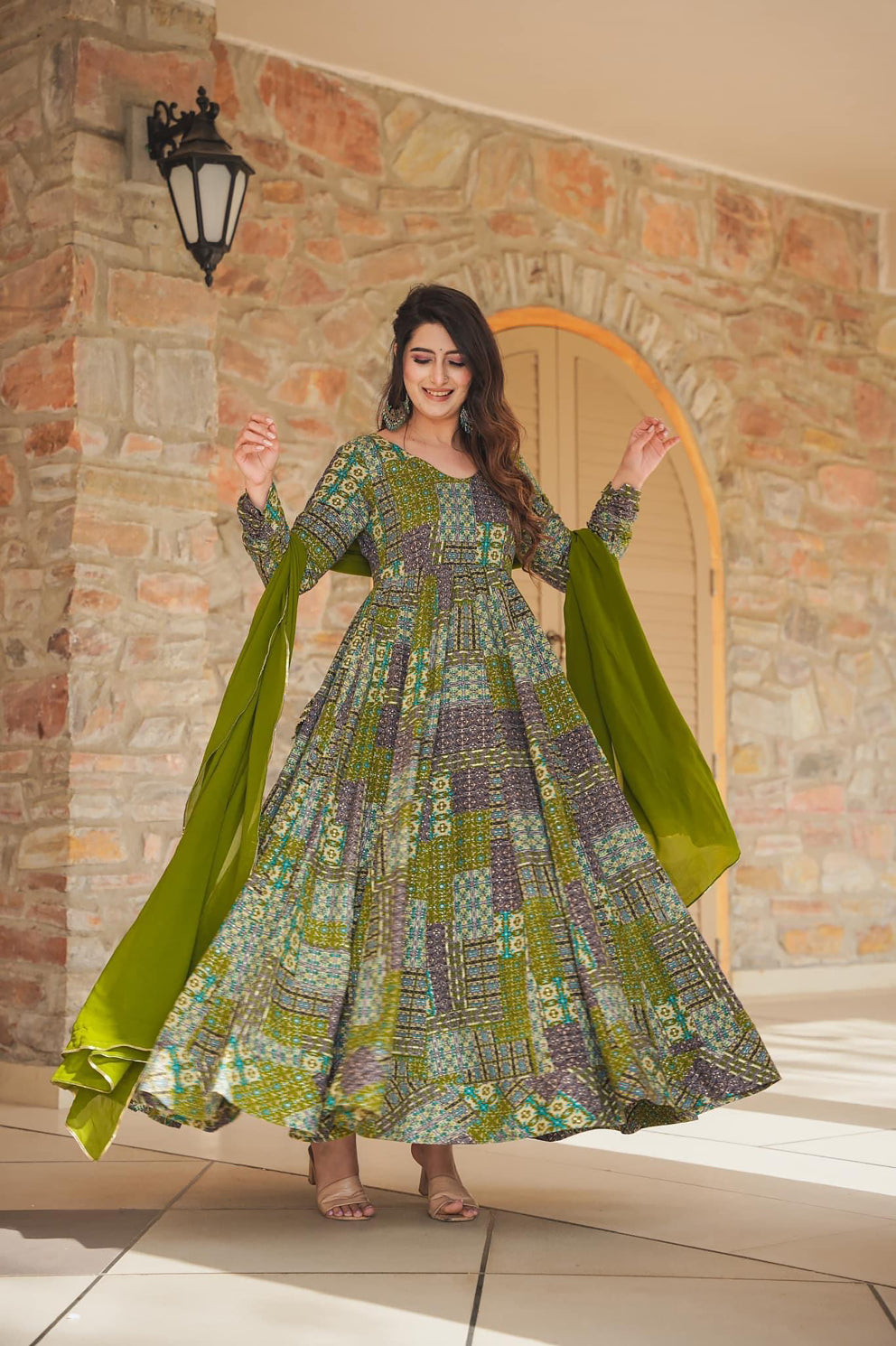 NOZ2TOZ - Made In INDIA.