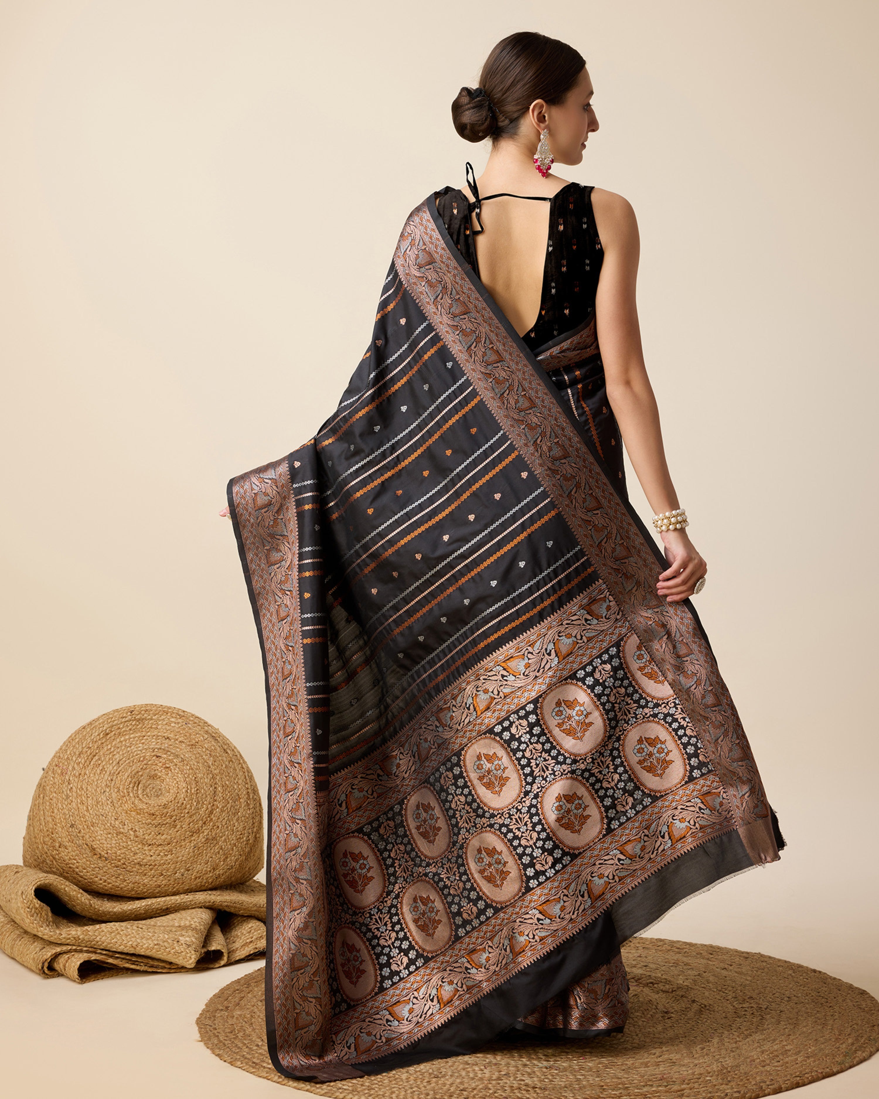 Women Black Pure Jacquard  Zari Work Saree With Un-Stiched Blouse