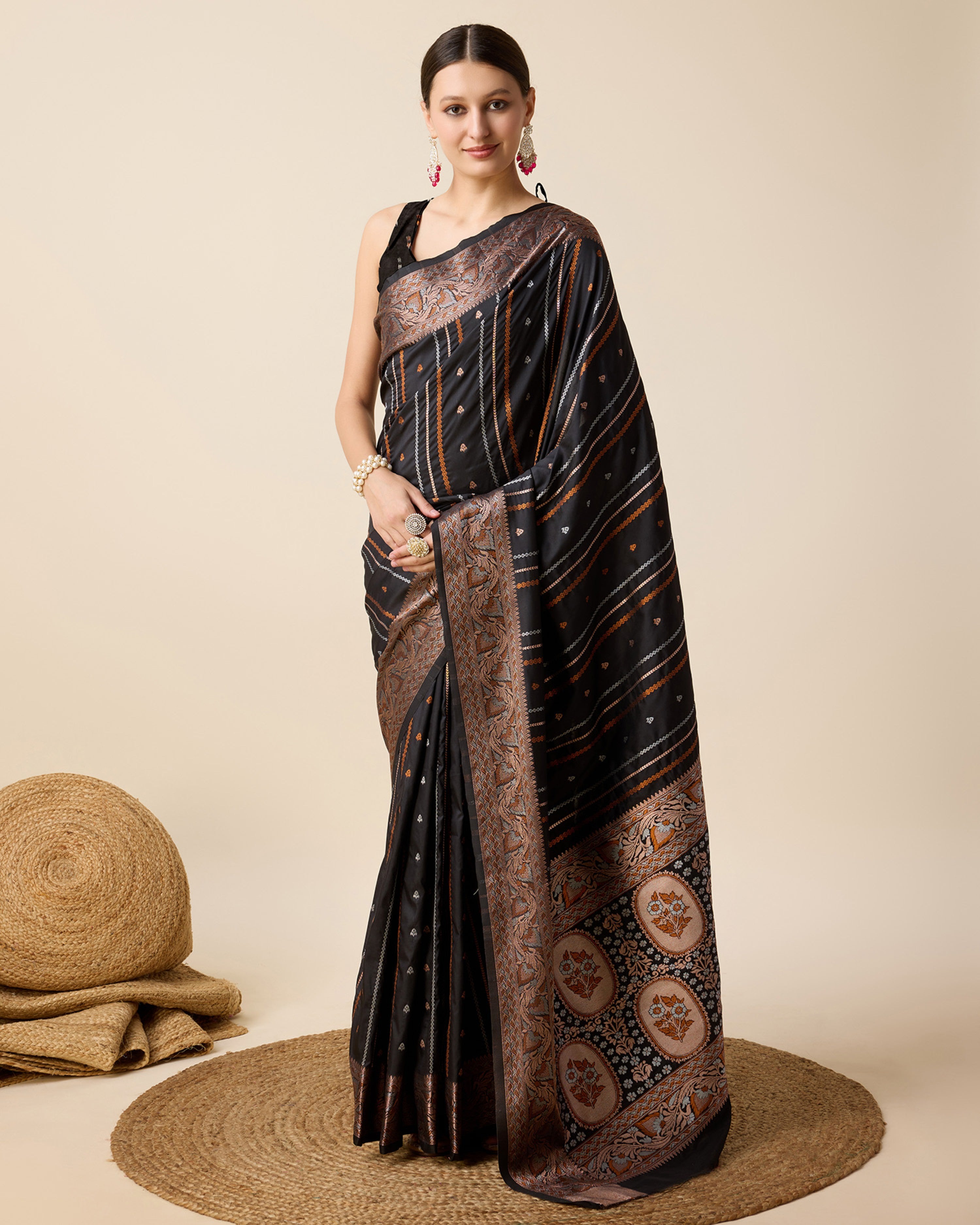 Women Black Pure Jacquard  Zari Work Saree With Un-Stiched Blouse