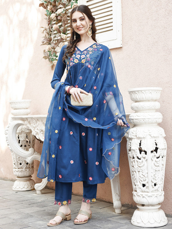 Women Blue Muslin Kurta Set With Dupatta Embroidered Work