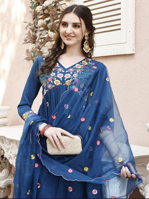Women Blue Muslin Kurta Set With Dupatta Embroidered Work