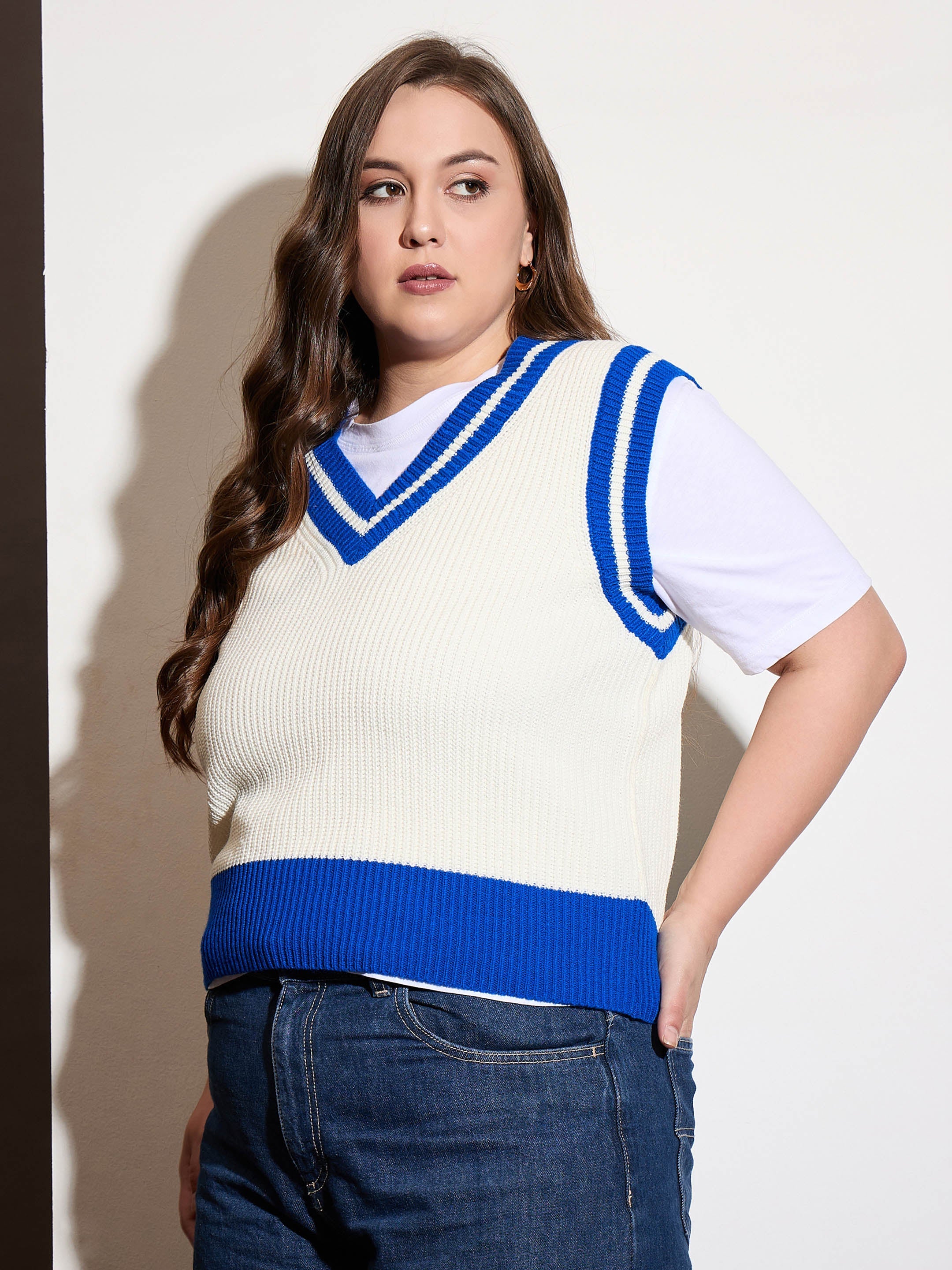 Women Curve Royal Blue & White Striped V-Neck Sweater Vest