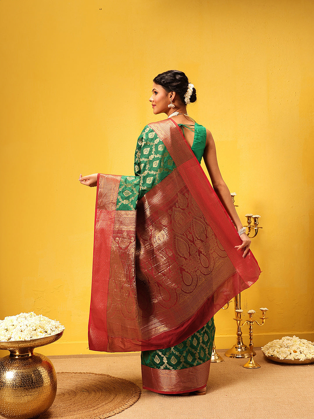 Women Green Banarasi Silk Woven Design Saree With Unstitched Blouse