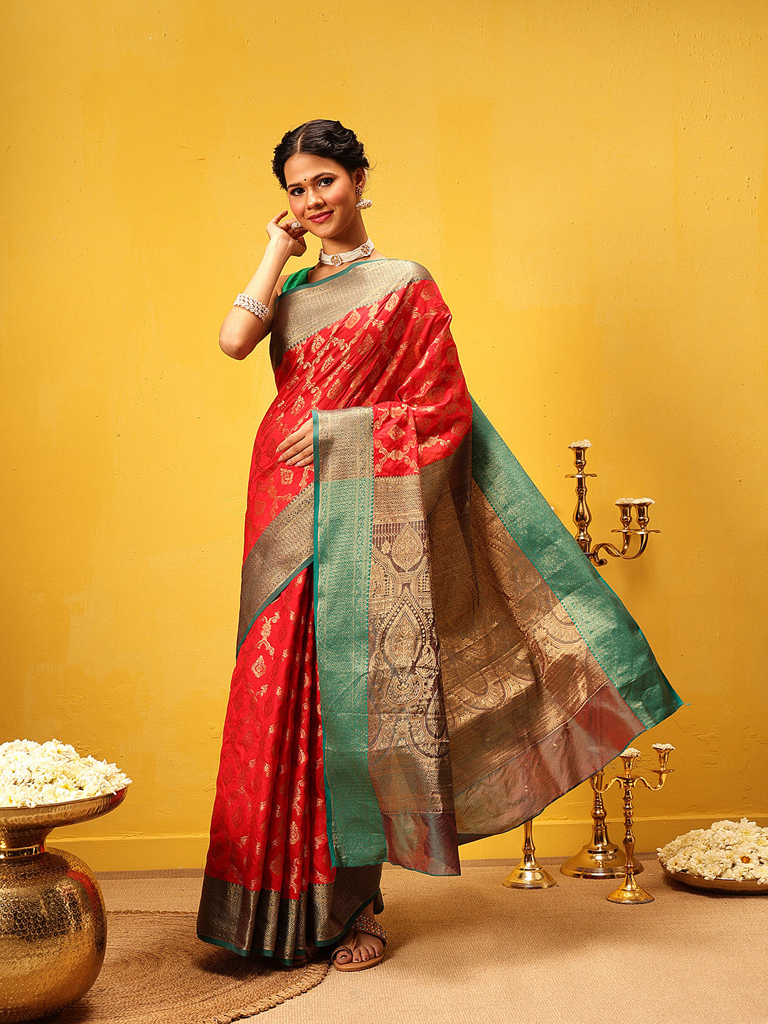 Women Red Banarasi Silk Woven Design Saree With Unstitched Blouse
